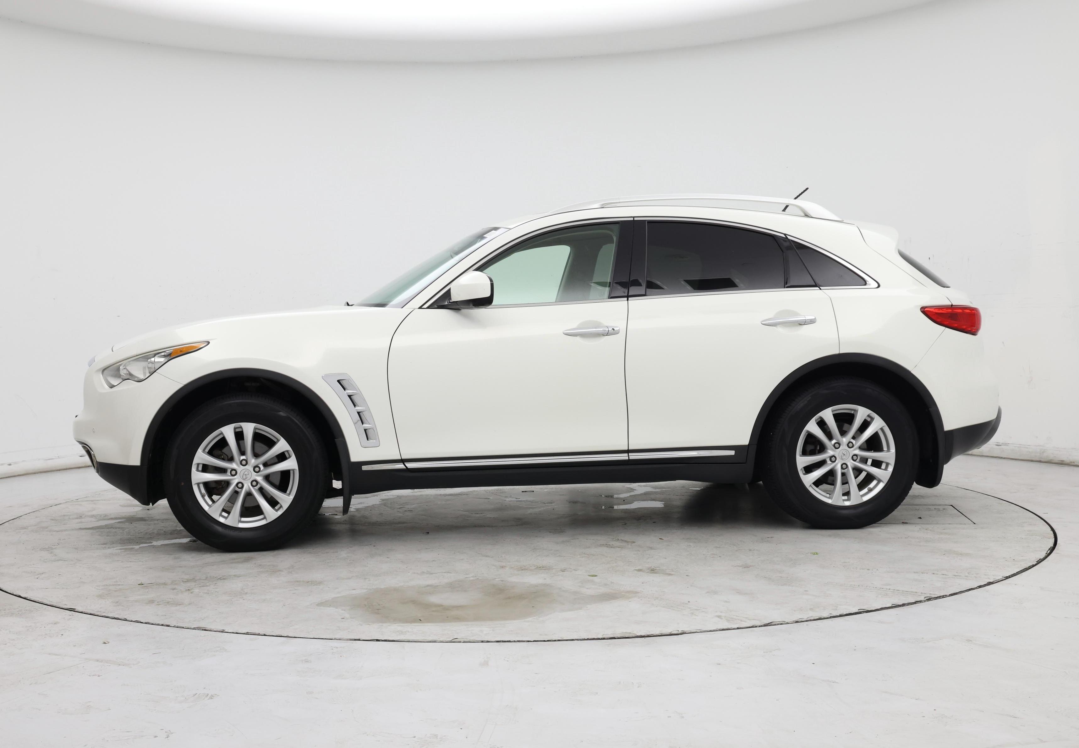 Thumbnail: 2013 INFINITI FX37 - 3