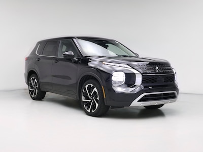 Black 2023 Mitsubishi Outlander SE