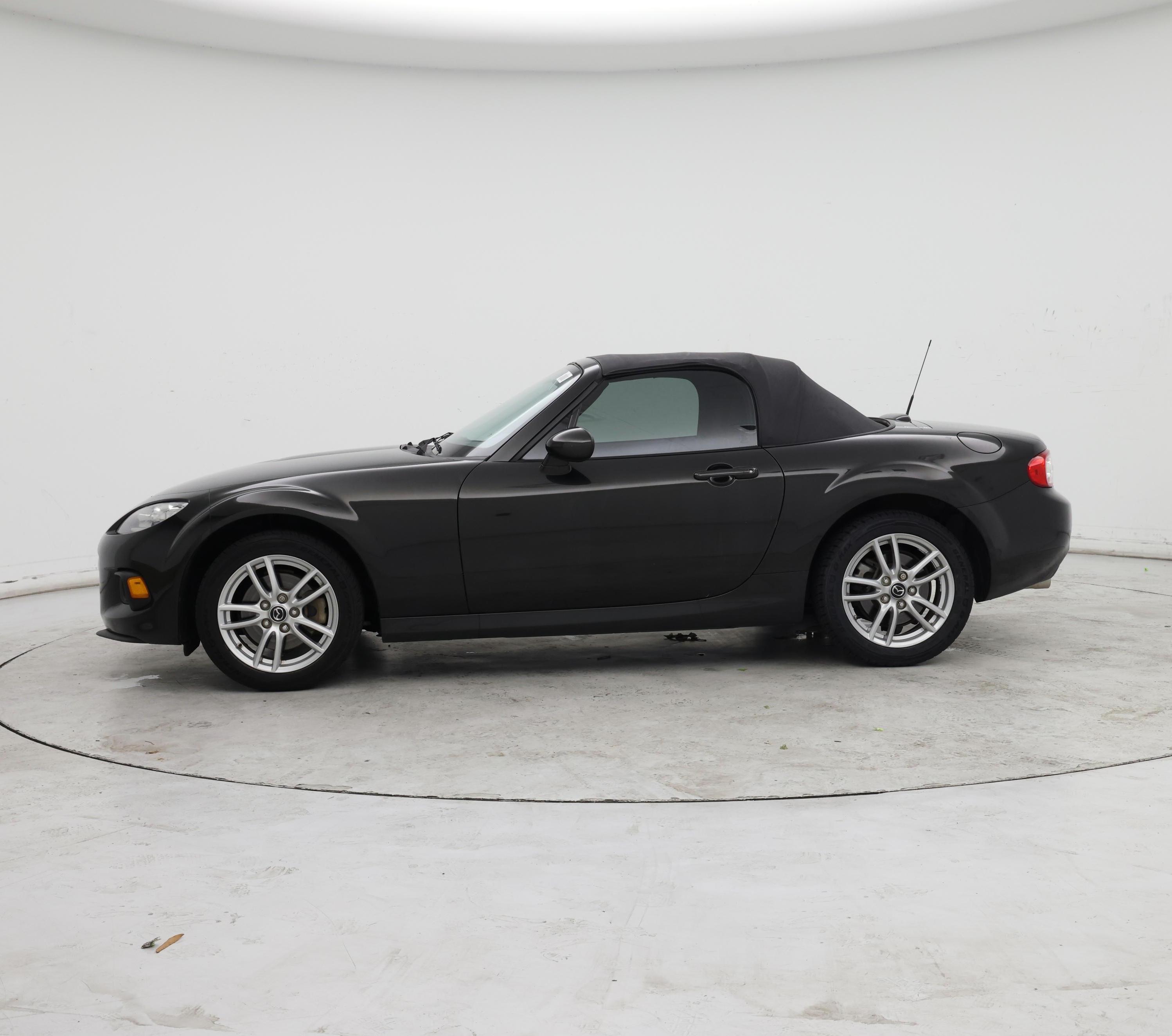 Thumbnail: 2013 Mazda MX-5 Miata - 3