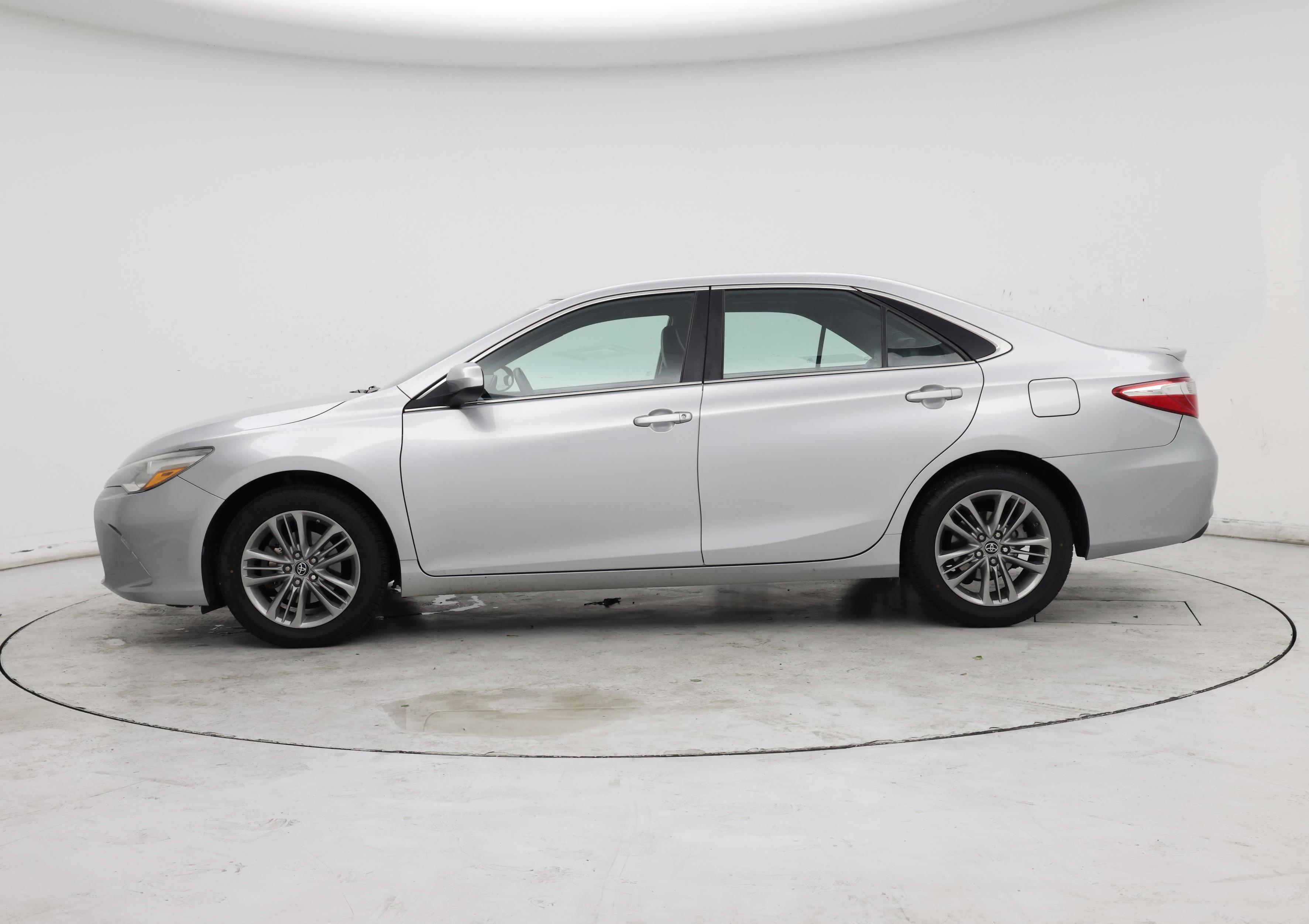 Thumbnail: 2017 Toyota Camry - 3