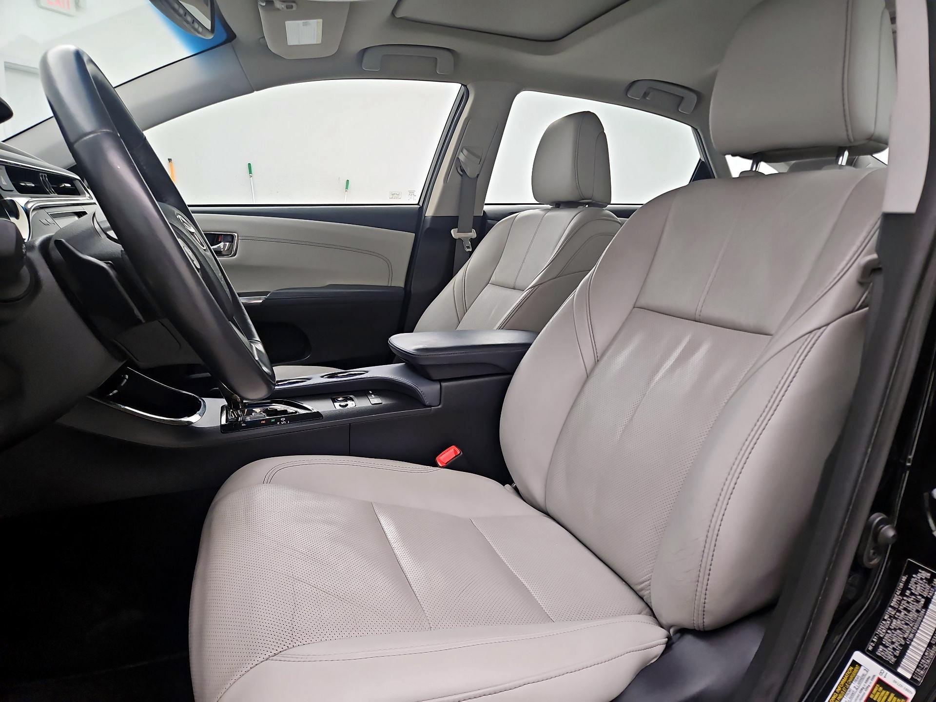 Thumbnail: 2013 Toyota Avalon - 11