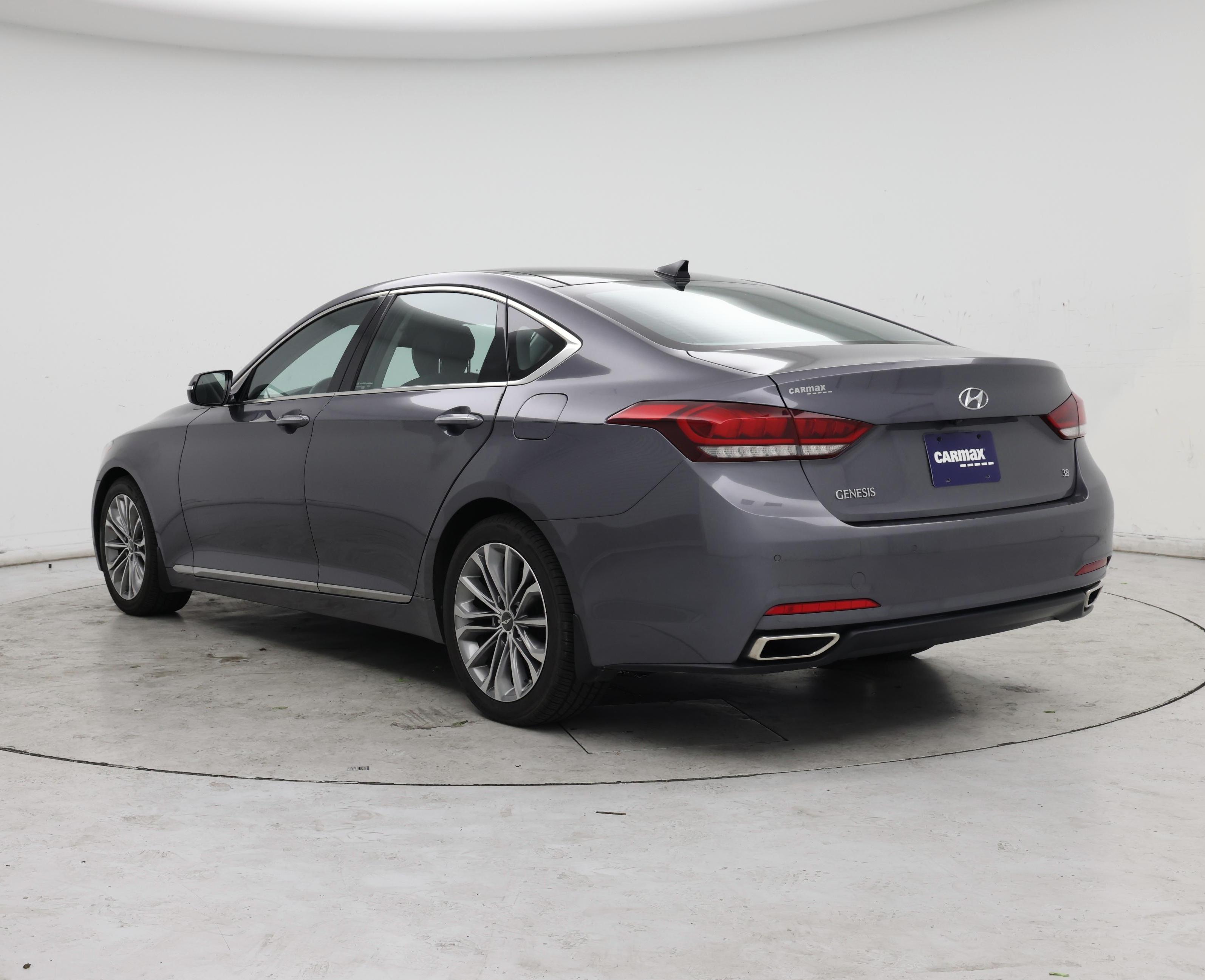 Thumbnail: 2015 Hyundai Genesis - 2