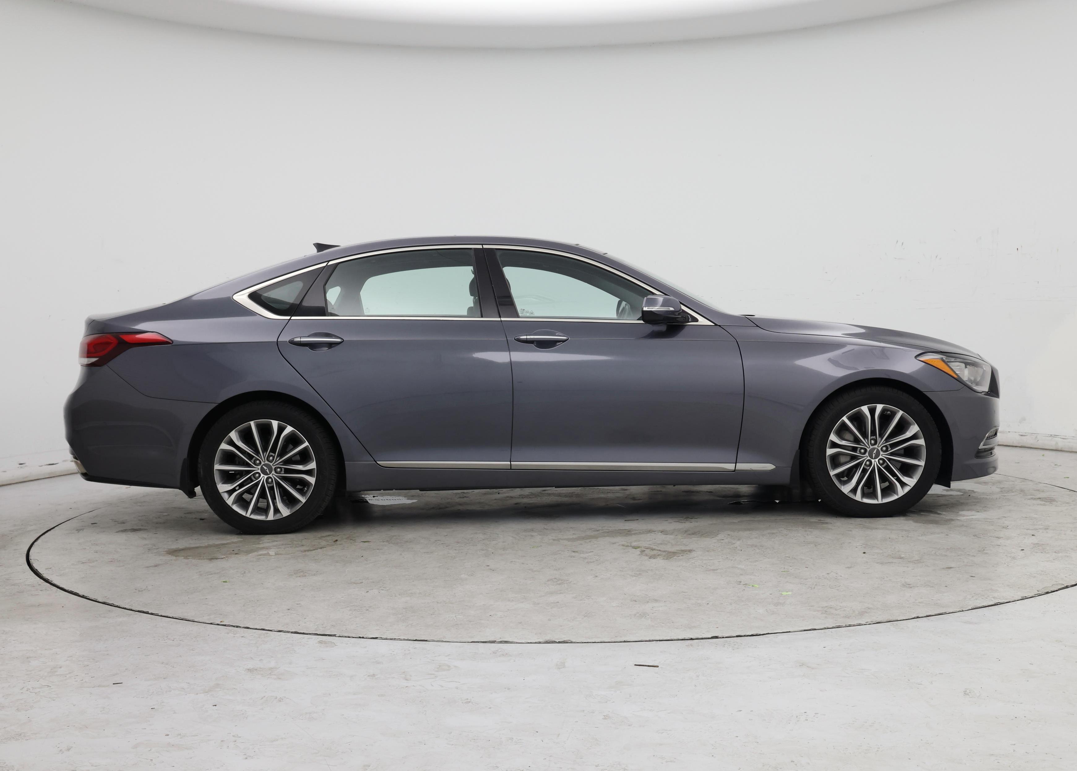 Thumbnail: 2015 Hyundai Genesis - 7