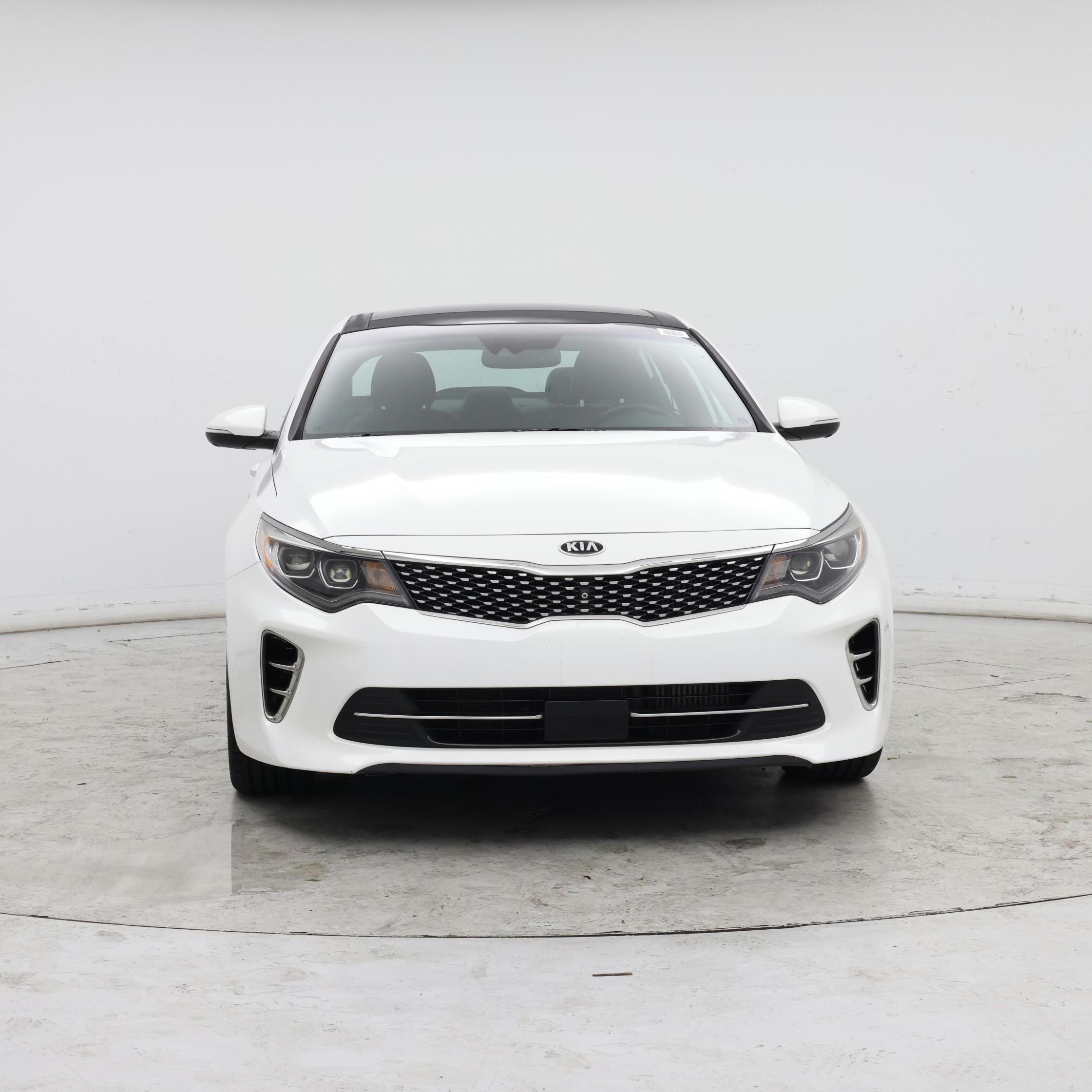Thumbnail: 2017 Kia Optima - 5