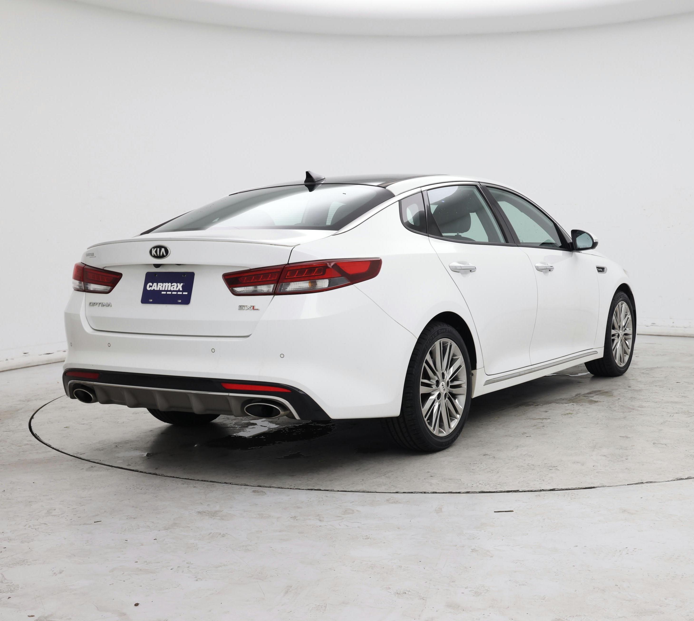 Thumbnail: 2017 Kia Optima - 8
