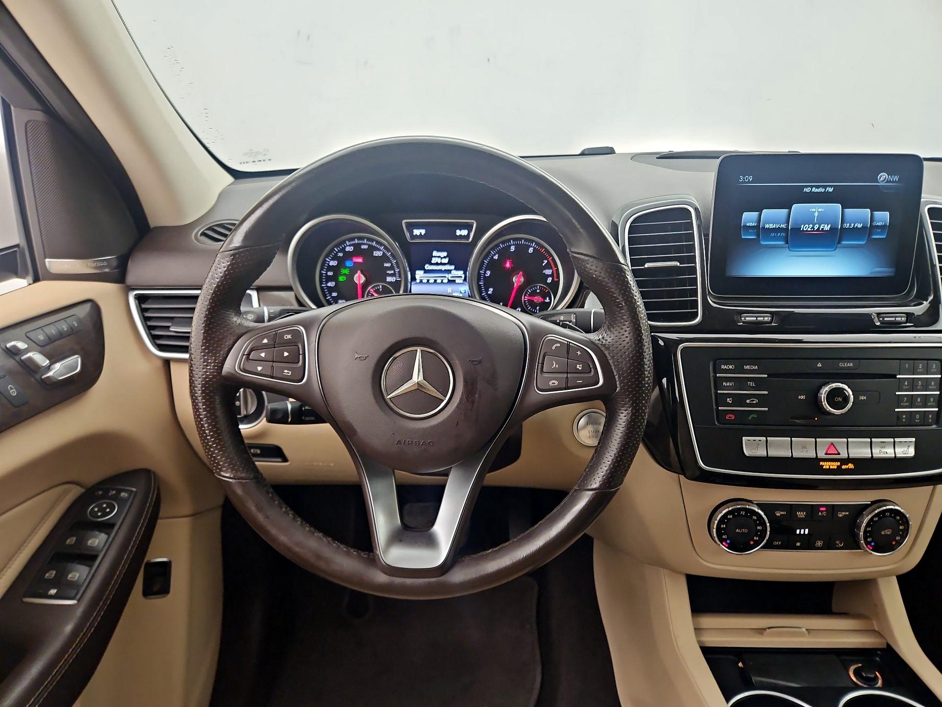 Thumbnail: 2017 Mercedes-Benz GLE - 10