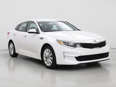 White 2016 Kia Optima LX