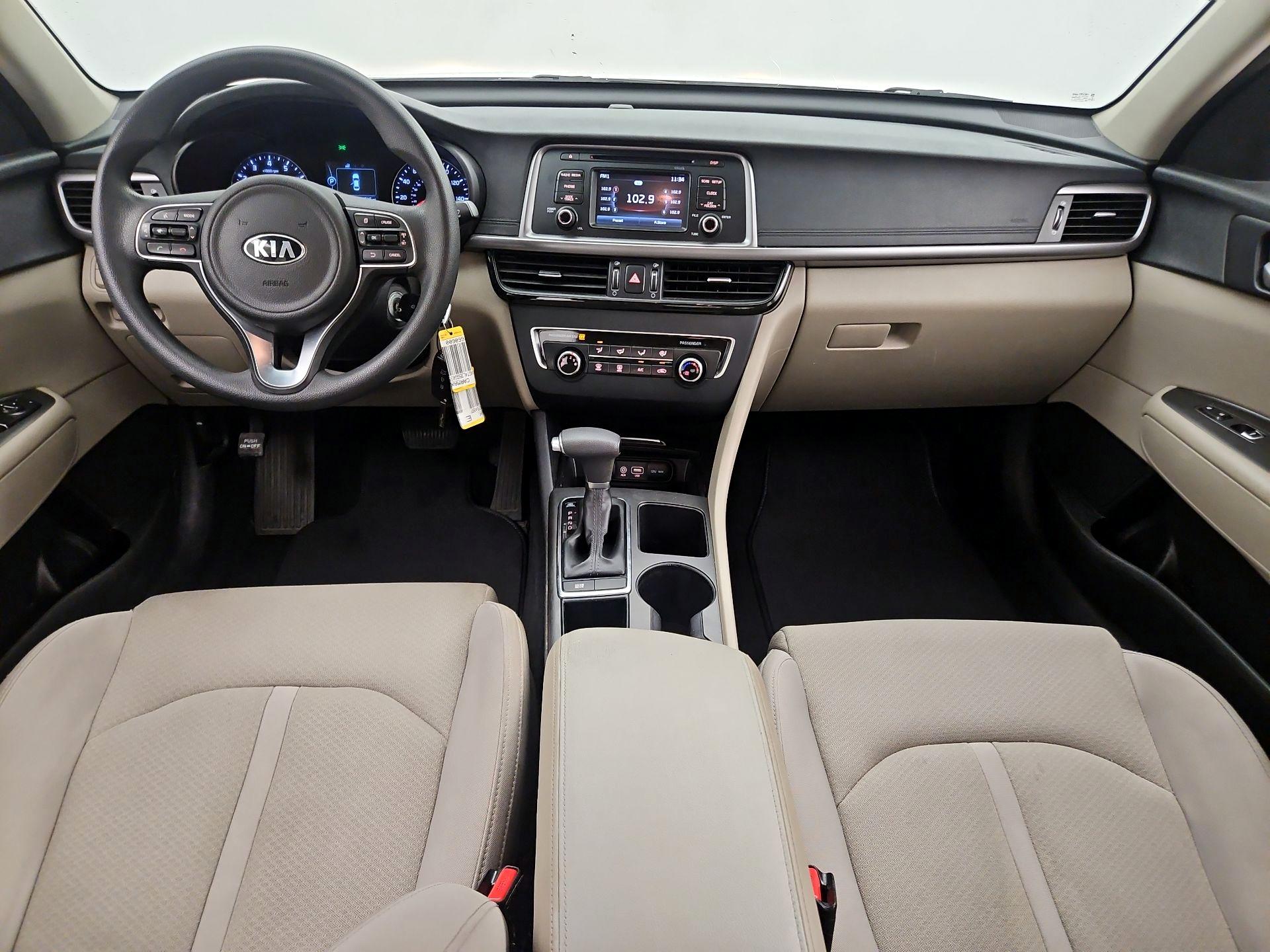 Thumbnail: 2016 Kia Optima - 9