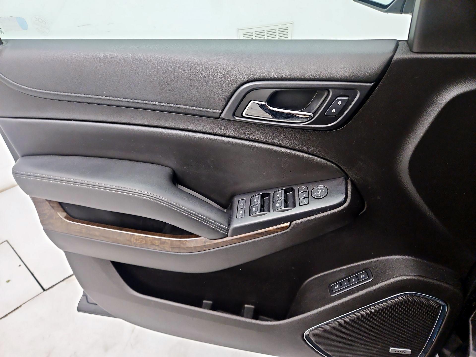 Thumbnail: 2017 Chevrolet Tahoe - 12