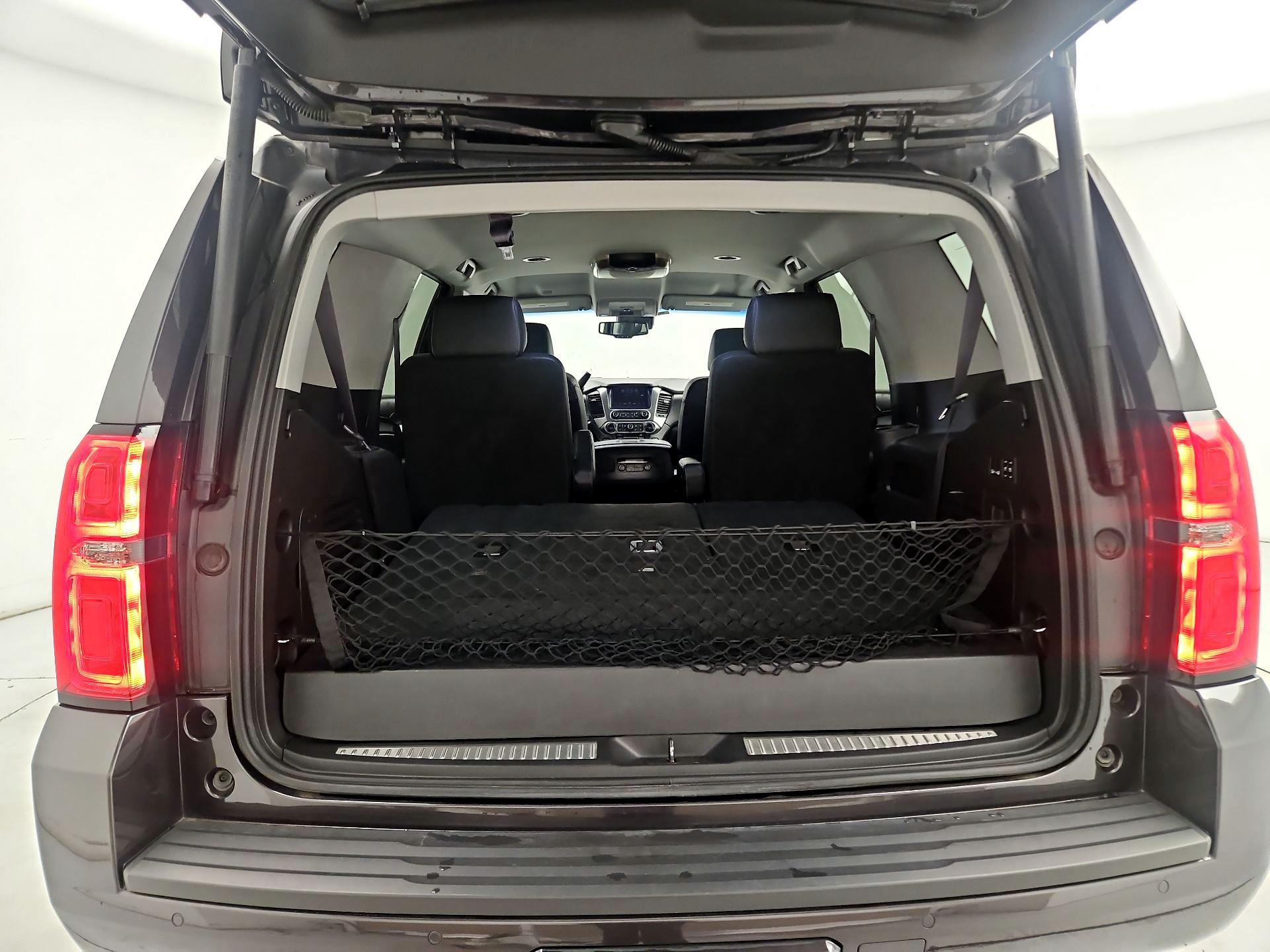Thumbnail: 2017 Chevrolet Tahoe - 20