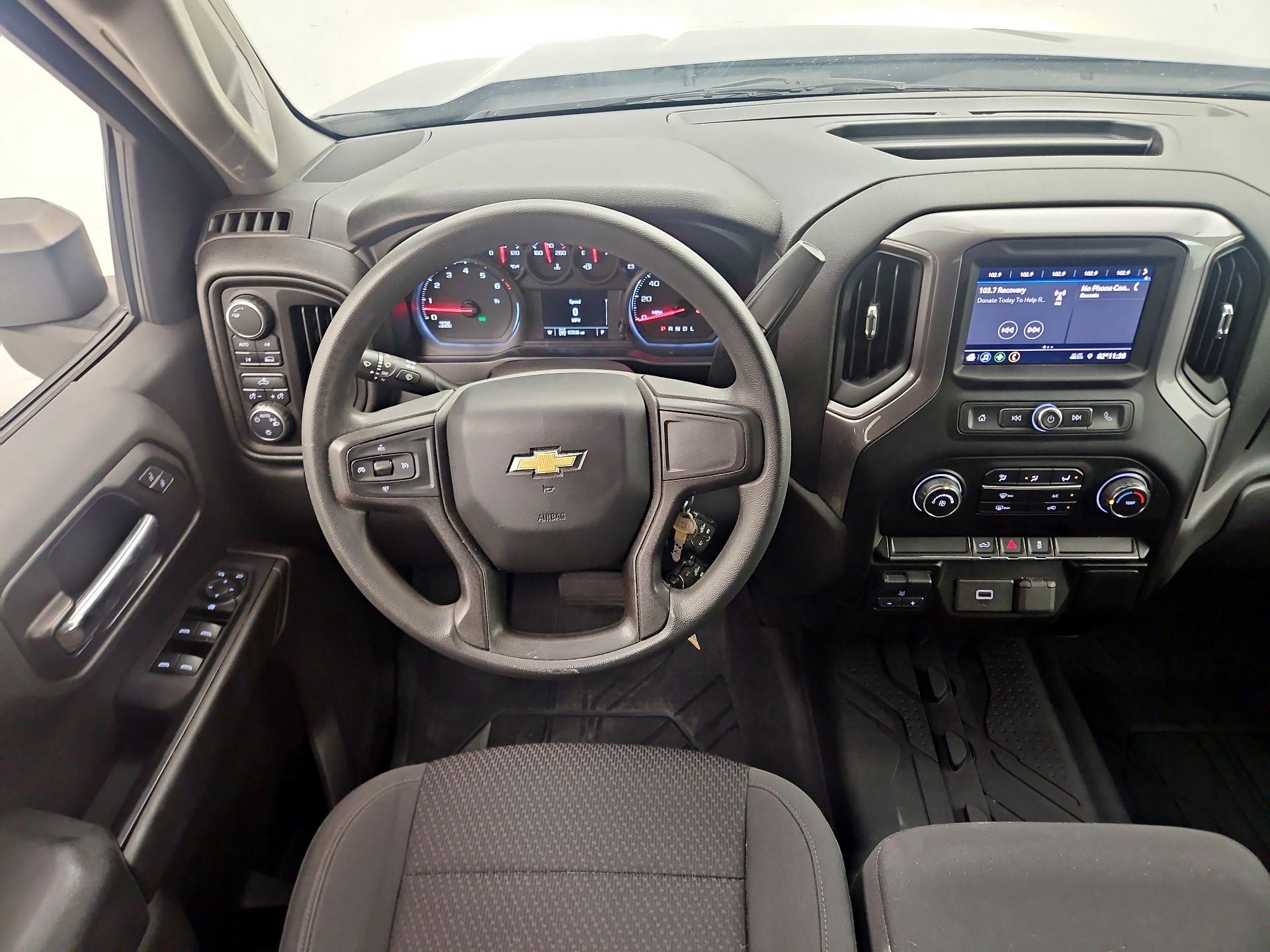 Thumbnail: 2020 Chevrolet Silverado 1500 - 10
