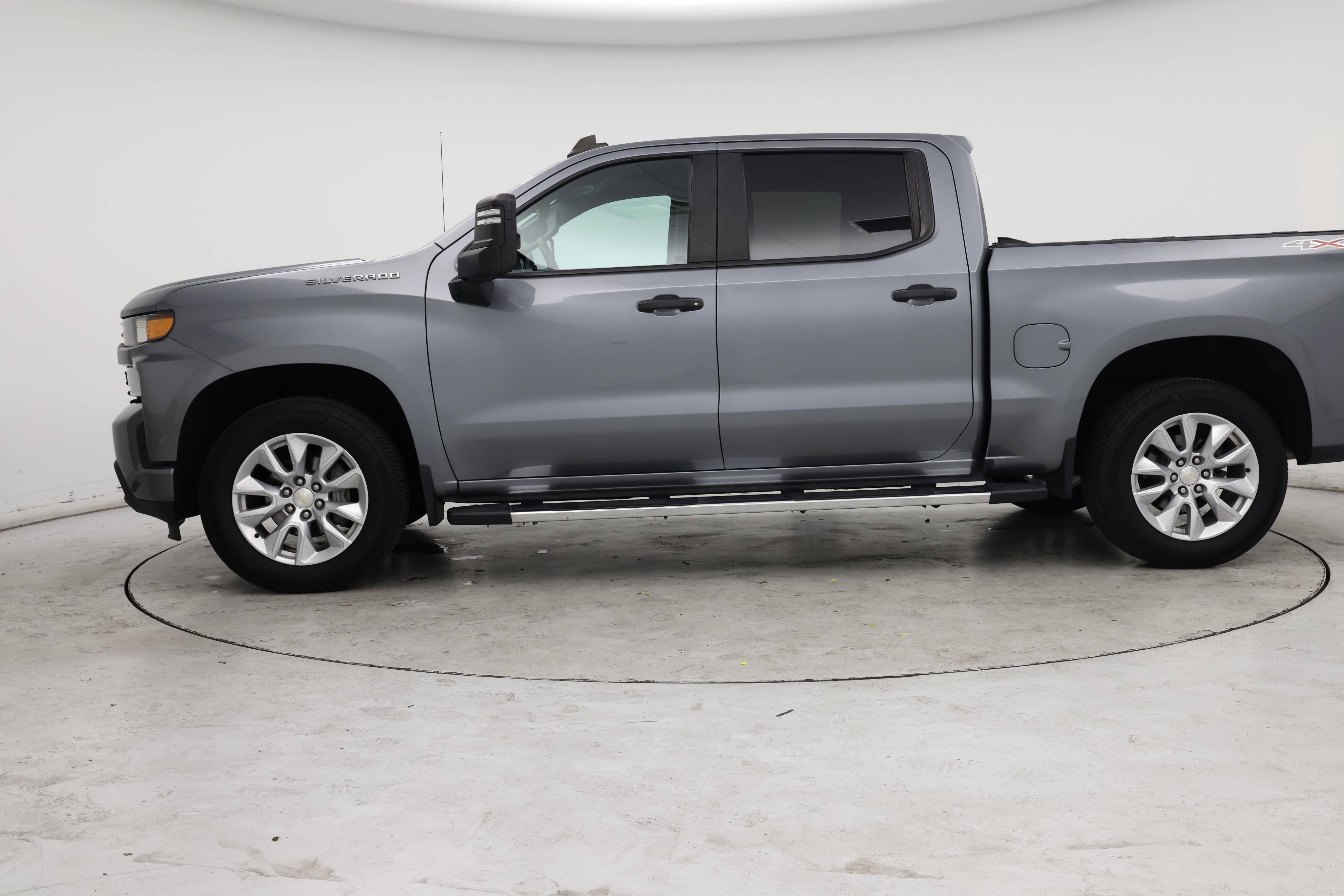 Thumbnail: 2020 Chevrolet Silverado 1500 - 3