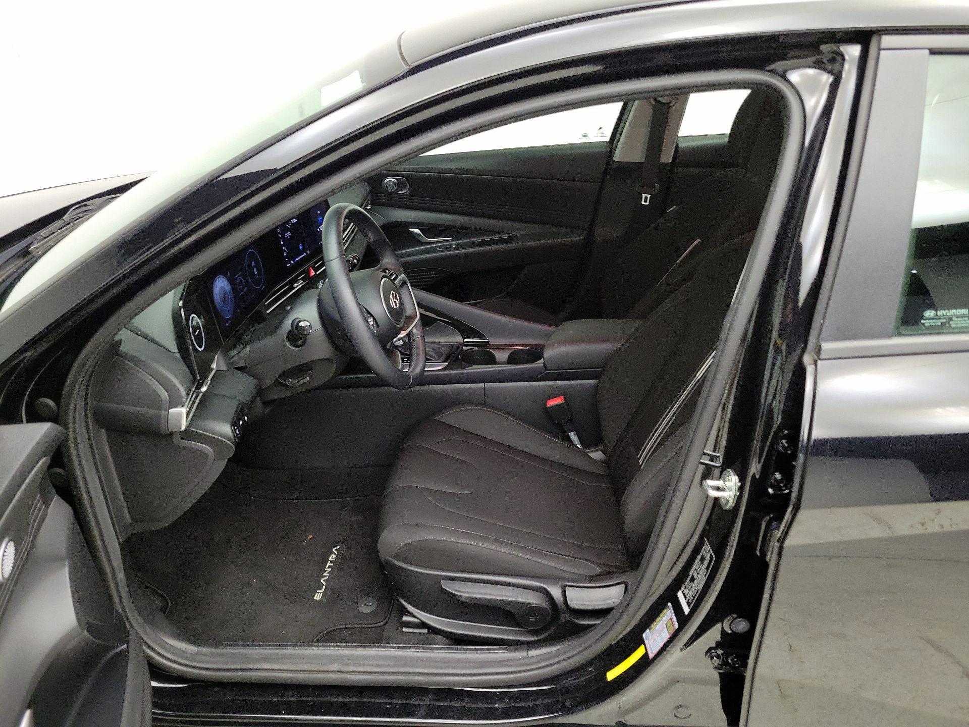Thumbnail: 2023 Hyundai Elantra - 11