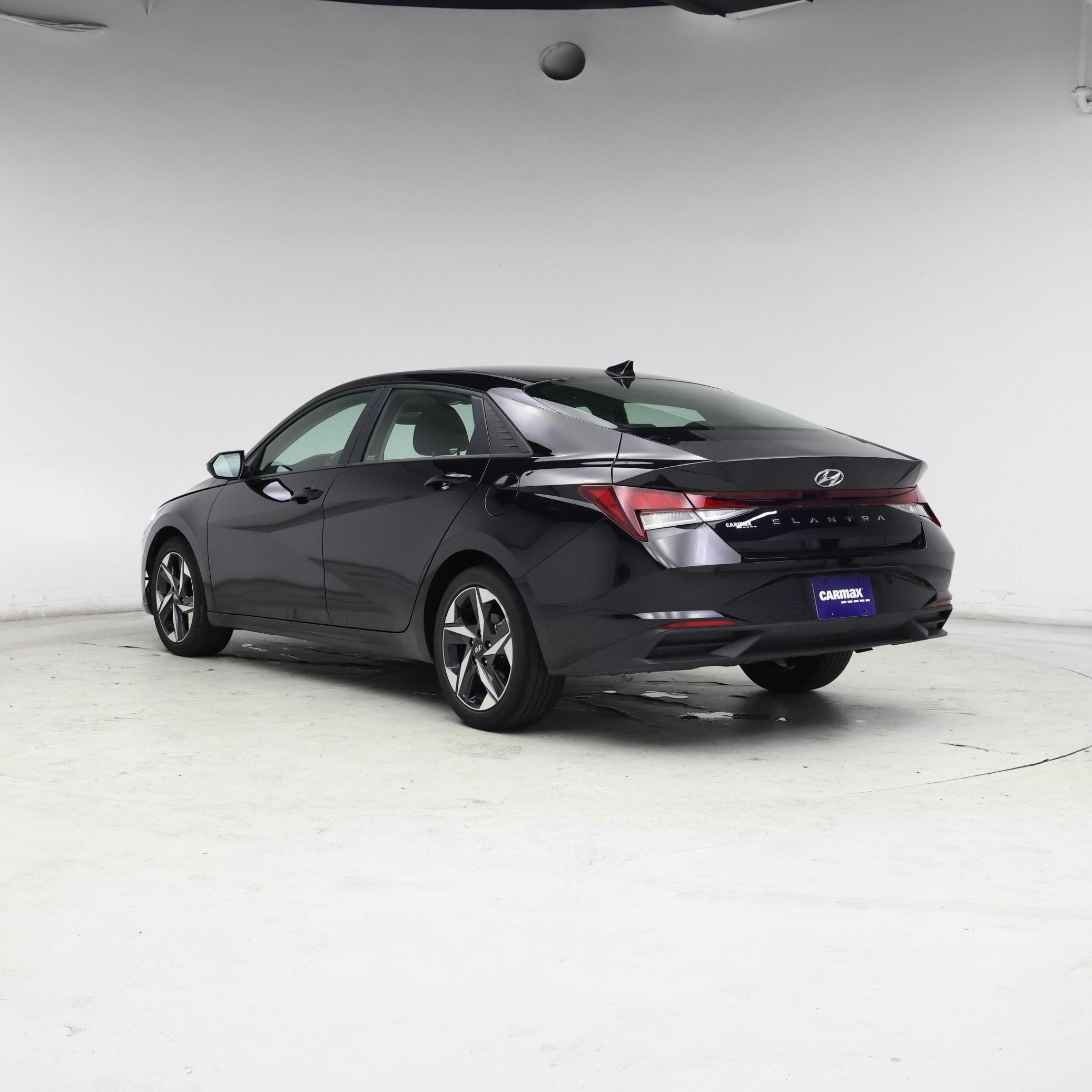 Thumbnail: 2023 Hyundai Elantra - 2