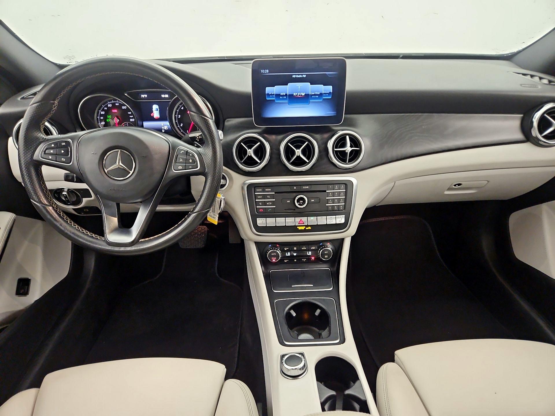 Thumbnail: 2018 Mercedes-Benz GLA - 9