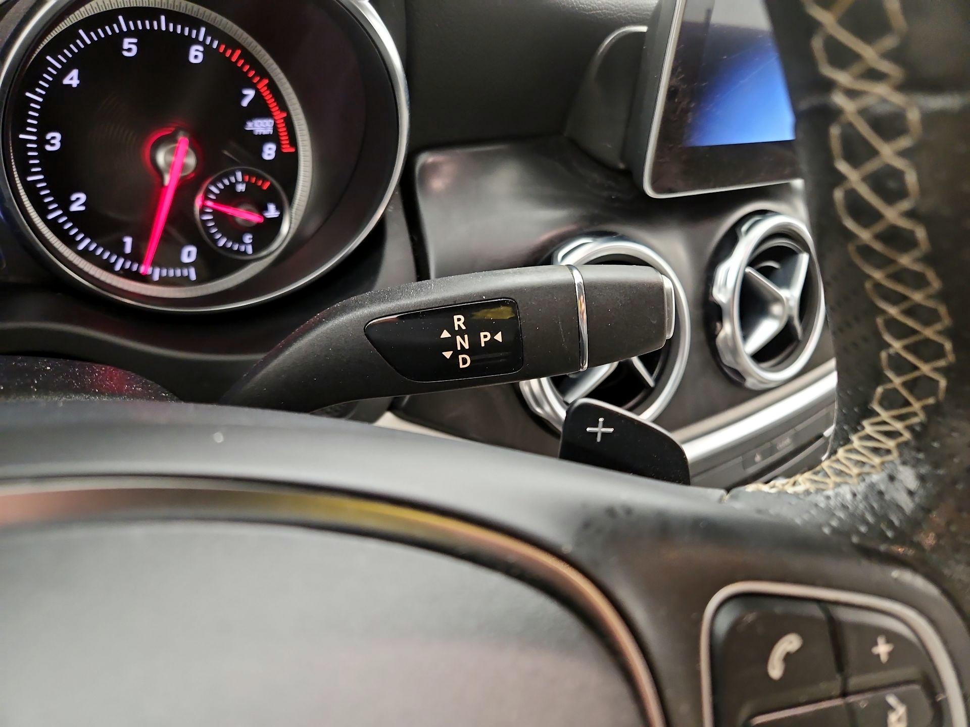 Thumbnail: 2018 Mercedes-Benz GLA - 17