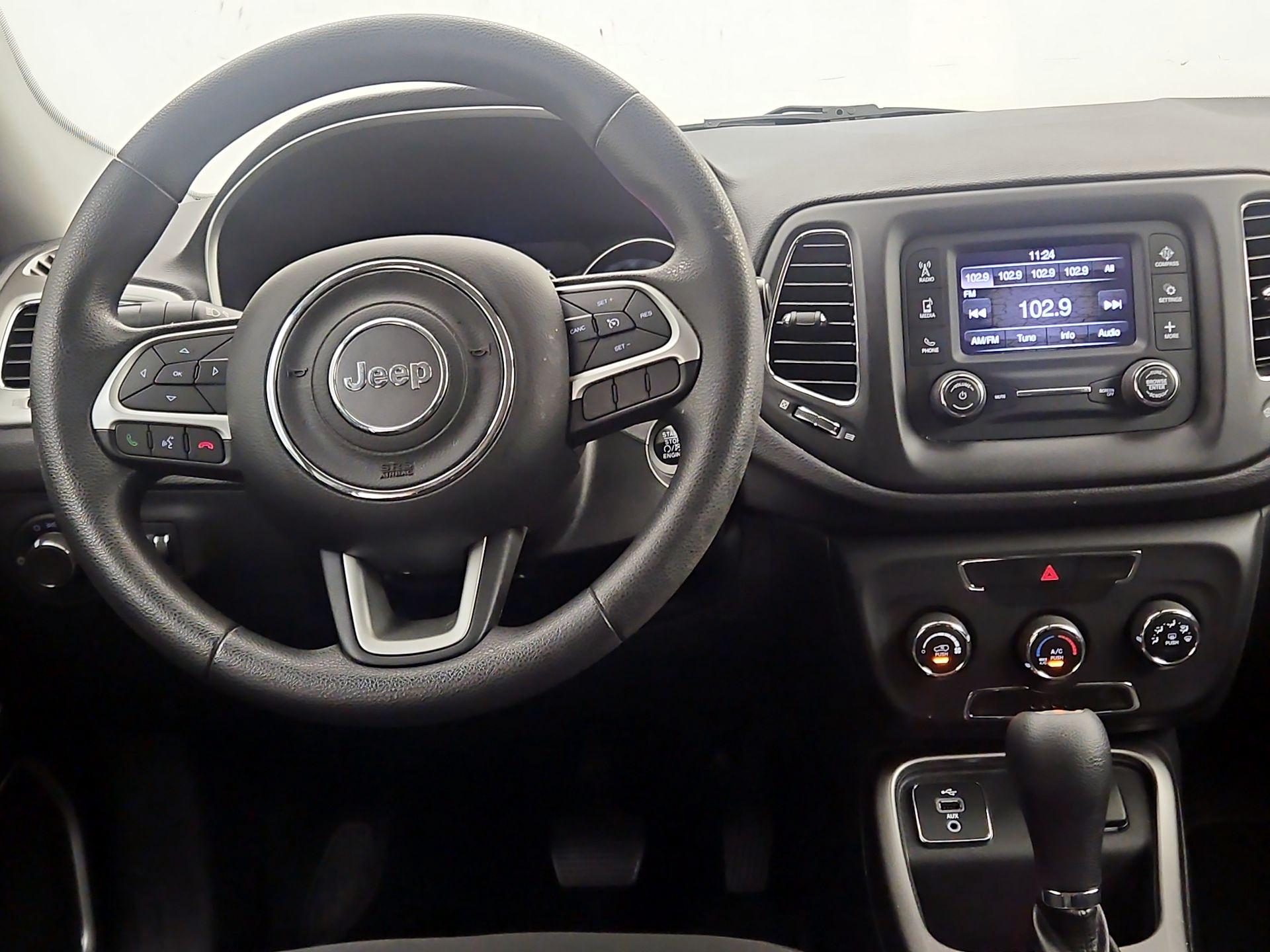 Thumbnail: 2018 Jeep Compass - 10