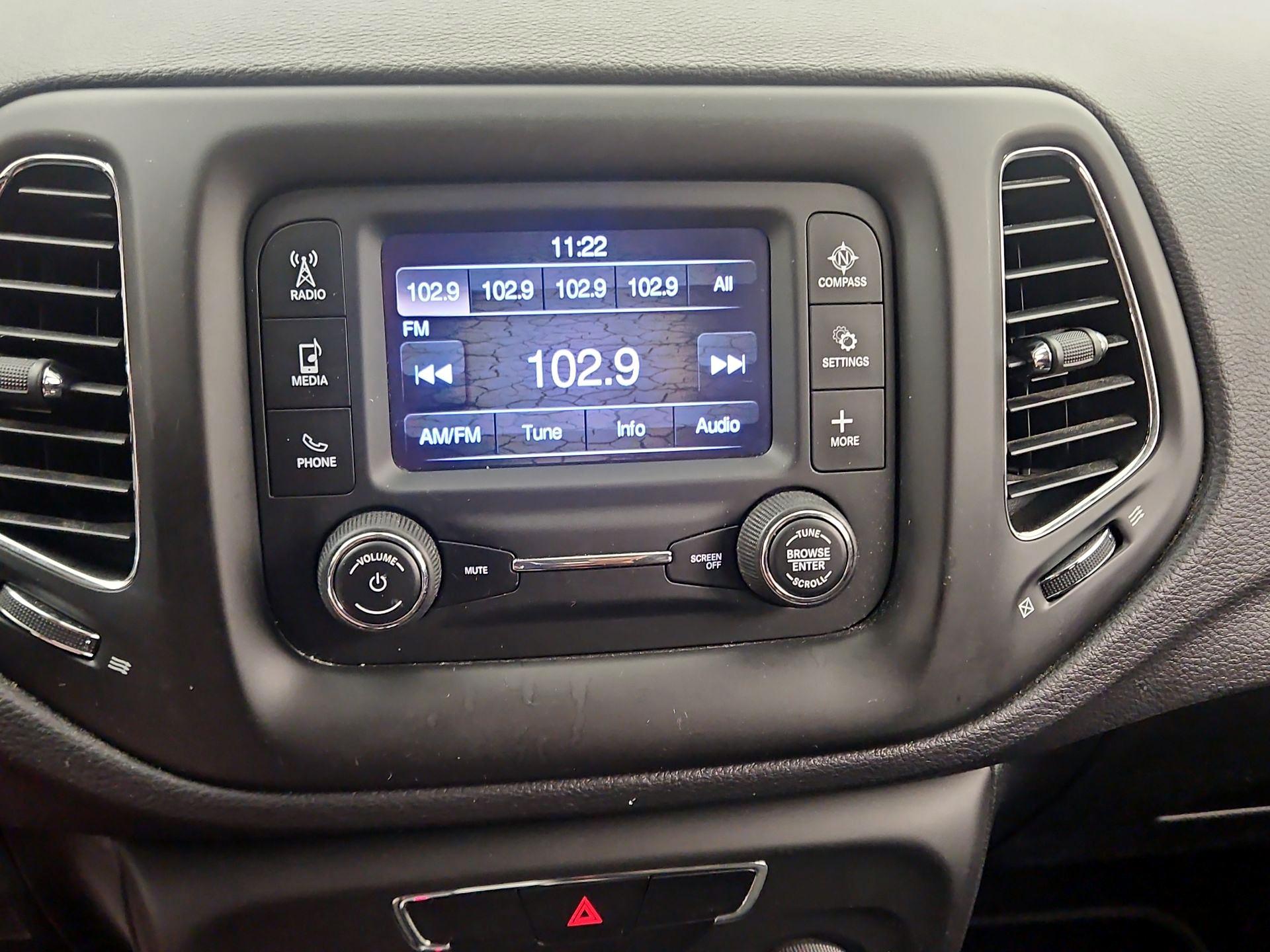 Thumbnail: 2018 Jeep Compass - 15