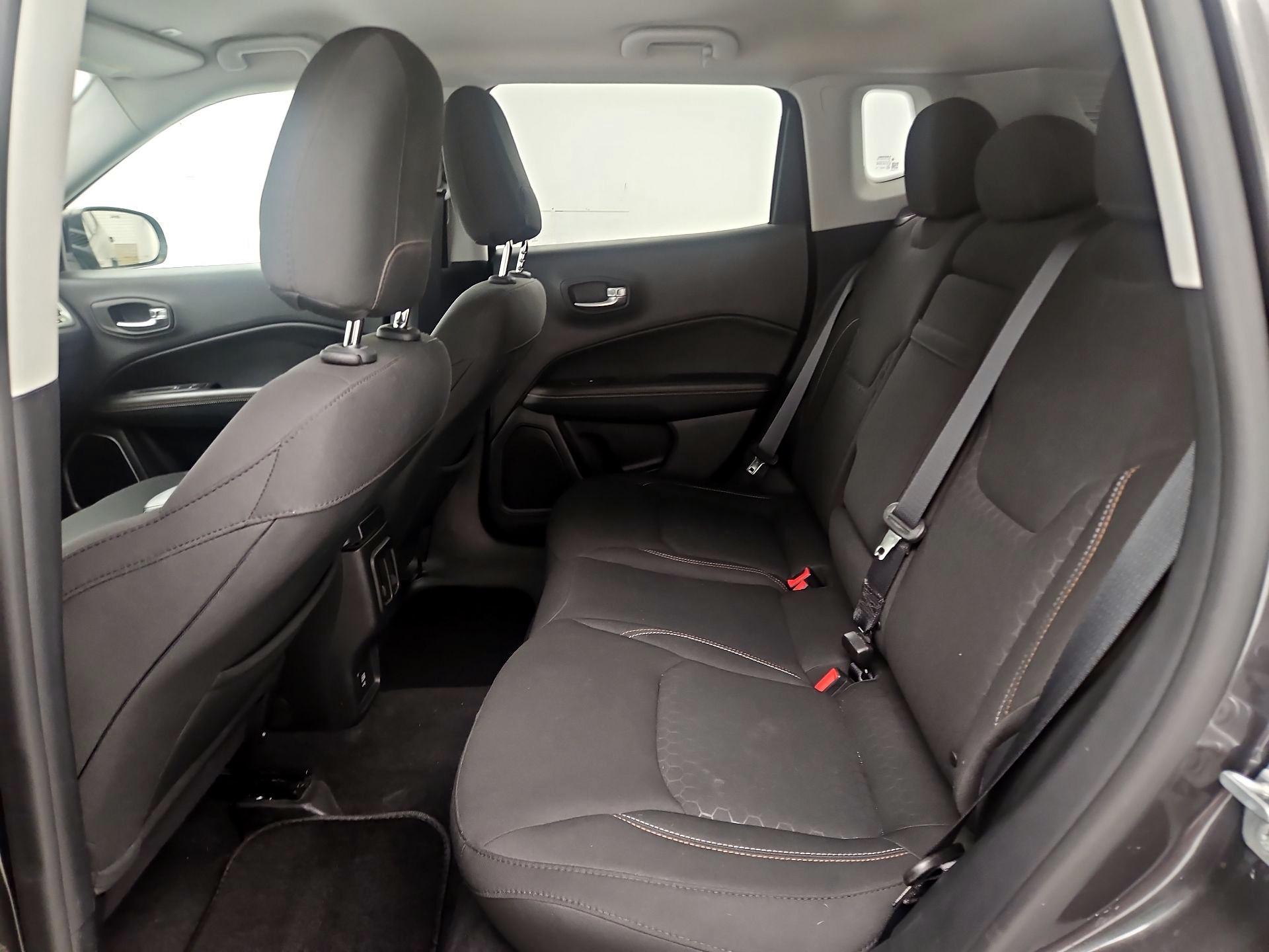 Thumbnail: 2018 Jeep Compass - 19