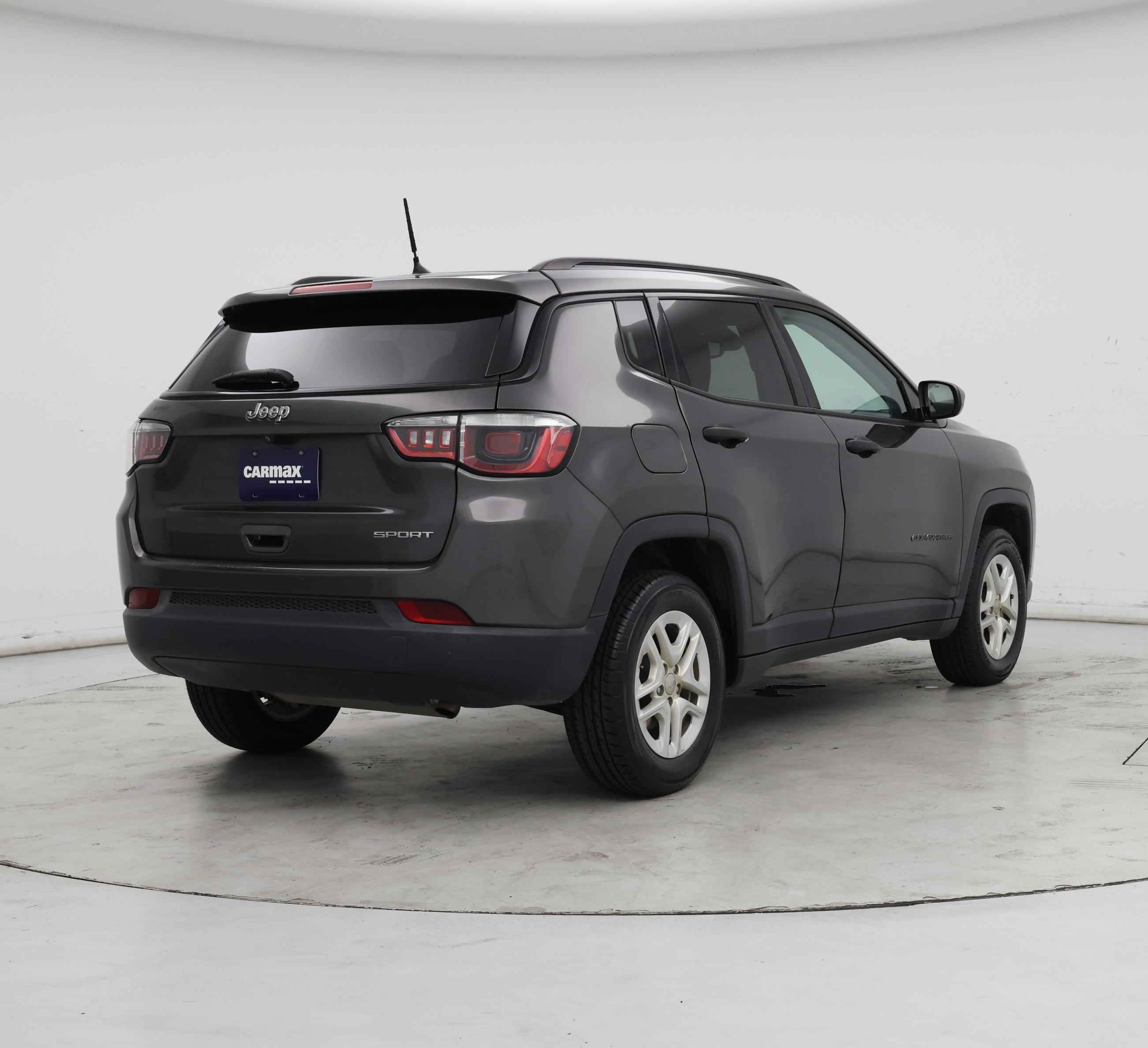 Thumbnail: 2018 Jeep Compass - 8