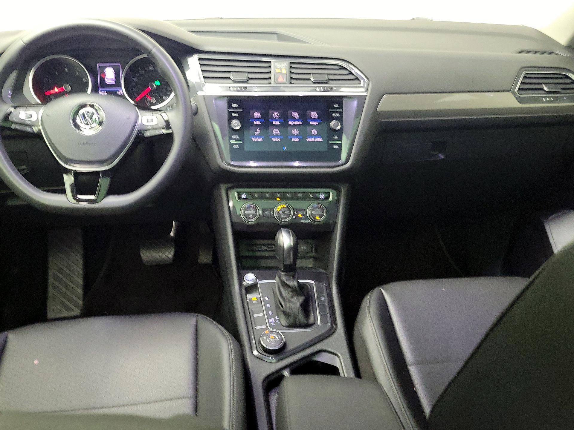 Thumbnail: 2020 Volkswagen Tiguan - 9