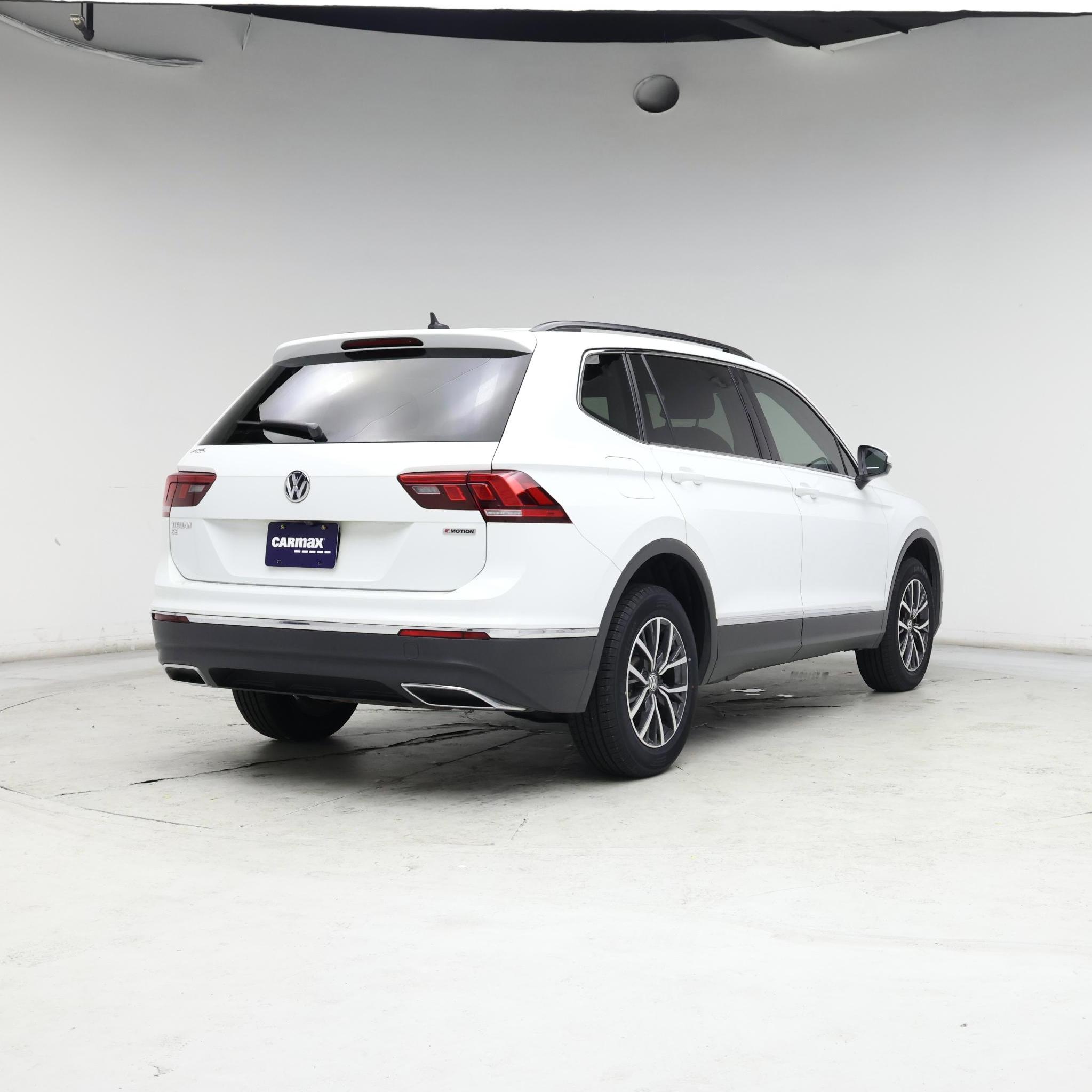 Thumbnail: 2020 Volkswagen Tiguan - 8