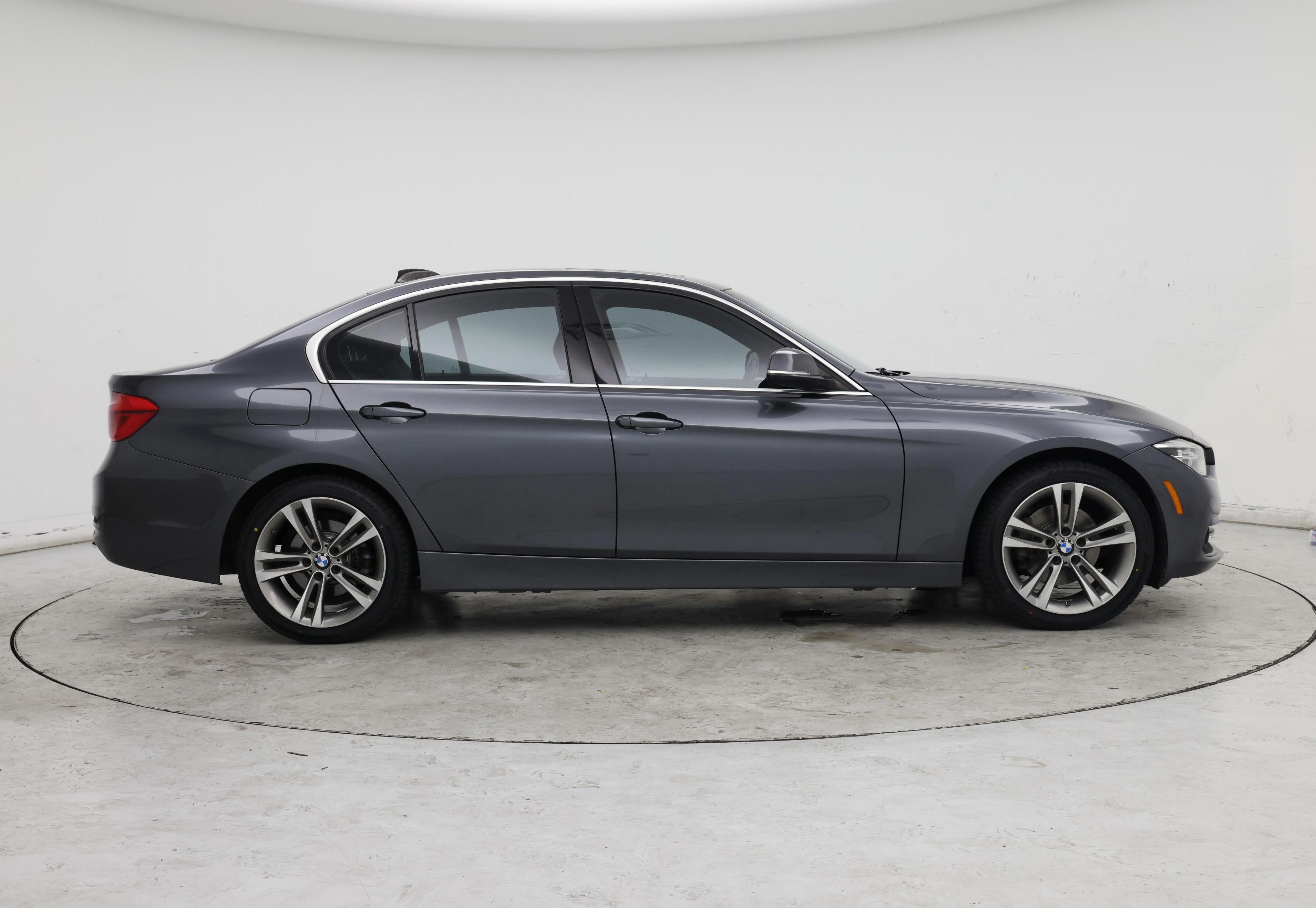 Thumbnail: 2018 BMW 3 Series - 7