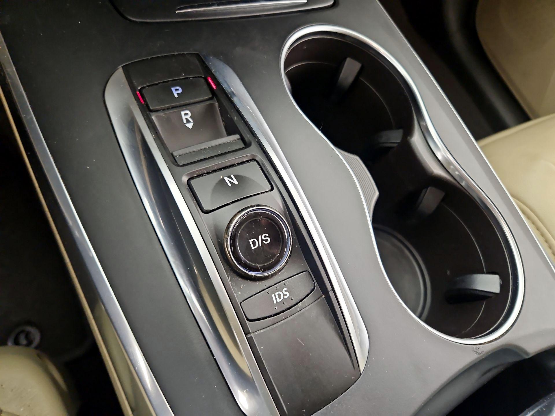 Thumbnail: 2016 Acura MDX - 17