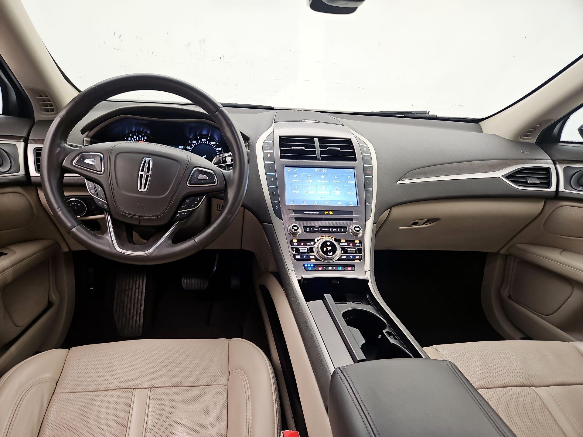 Thumbnail: 2019 Lincoln MKZ - 9