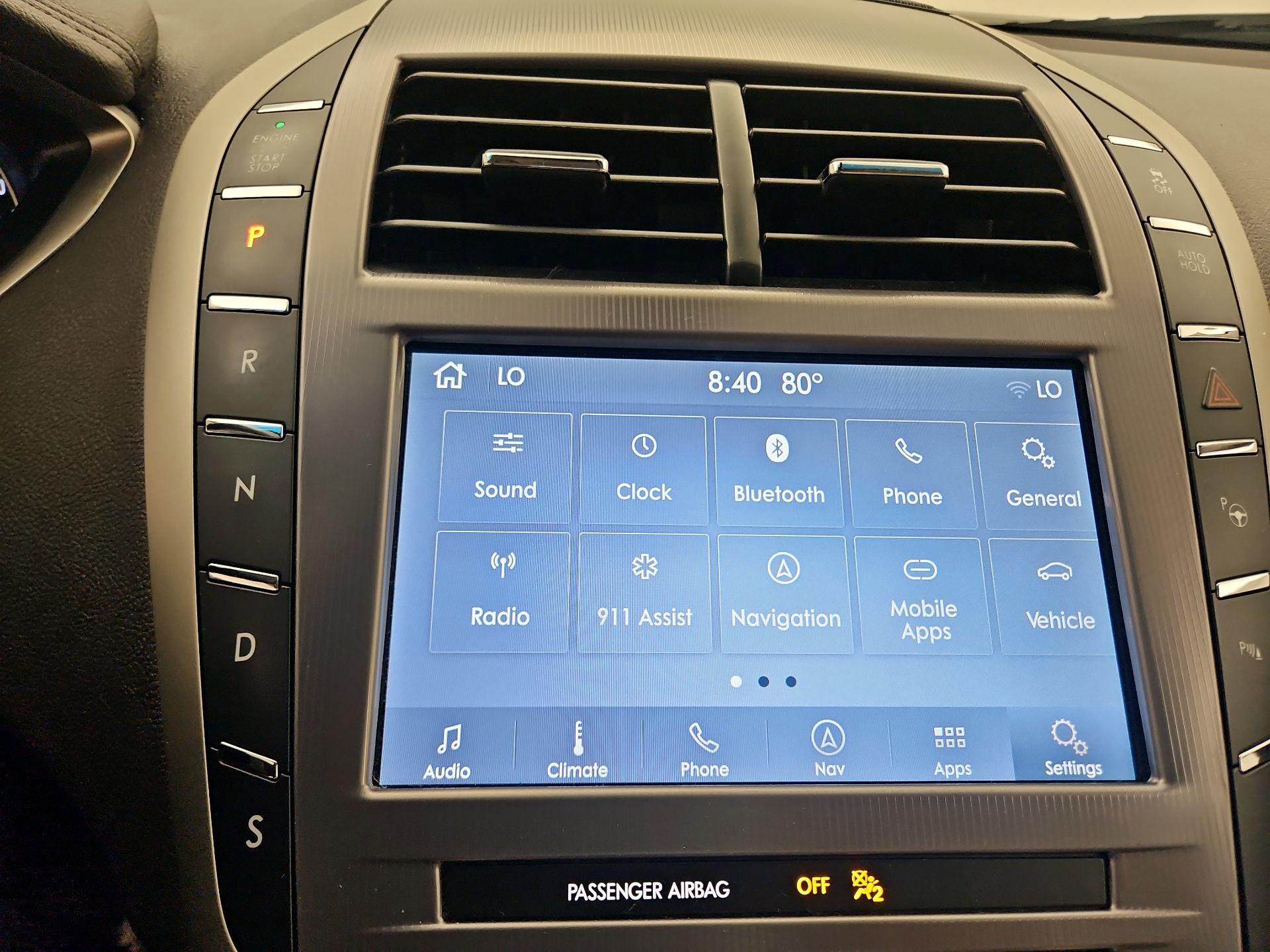 Thumbnail: 2019 Lincoln MKZ - 18