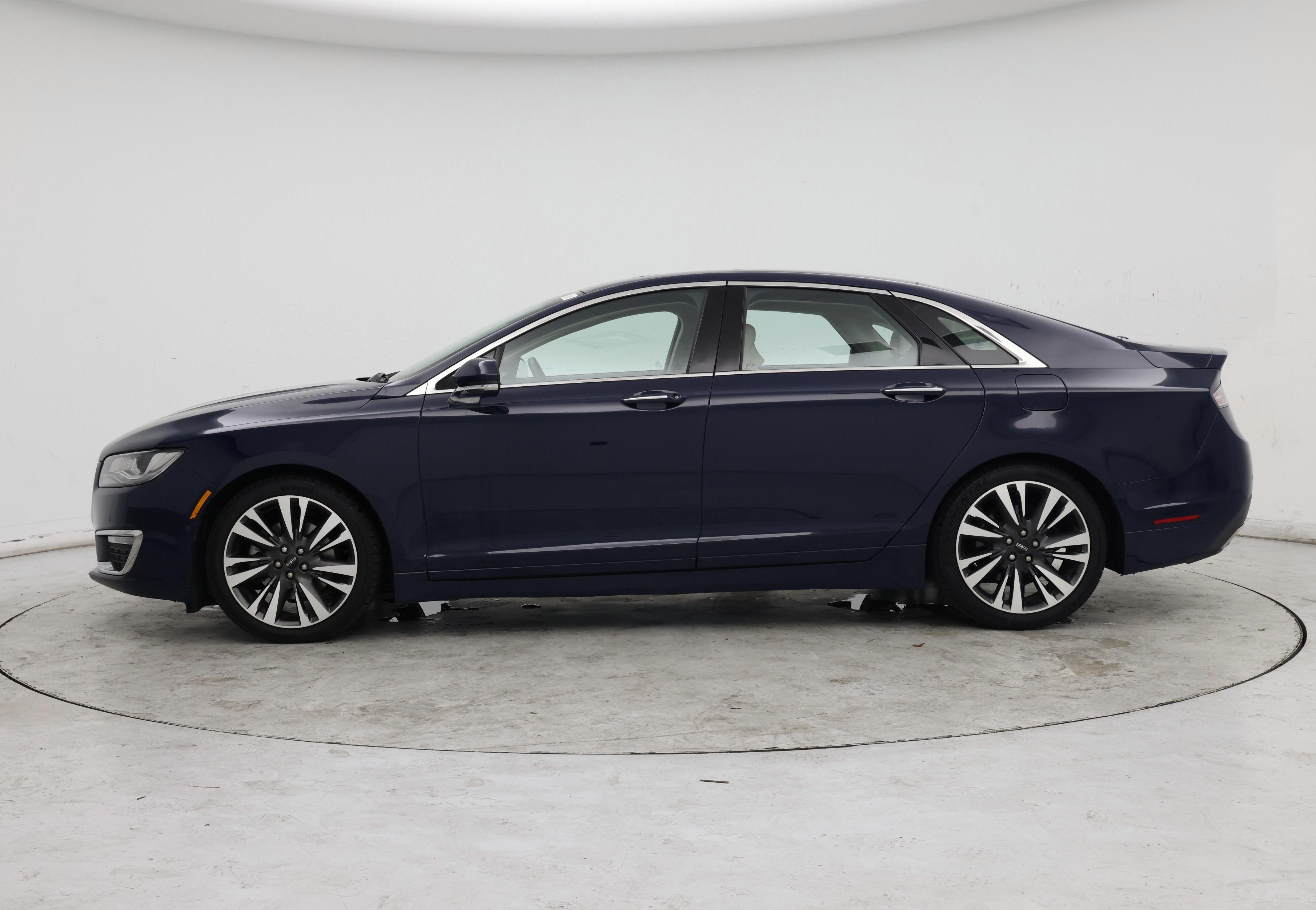 Thumbnail: 2019 Lincoln MKZ - 3