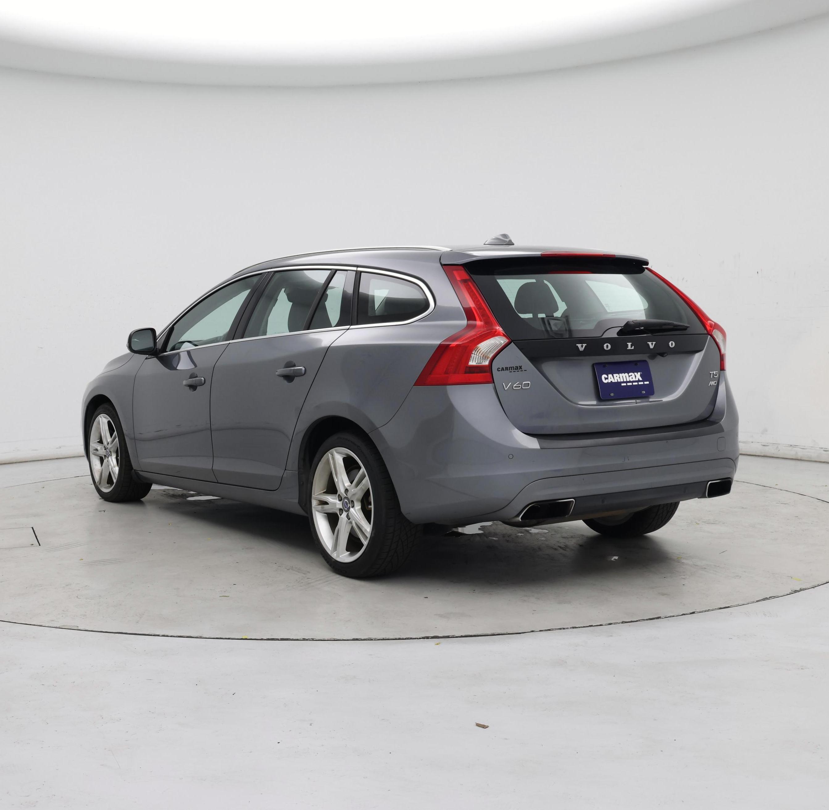 Thumbnail: 2016 Volvo V60 - 2