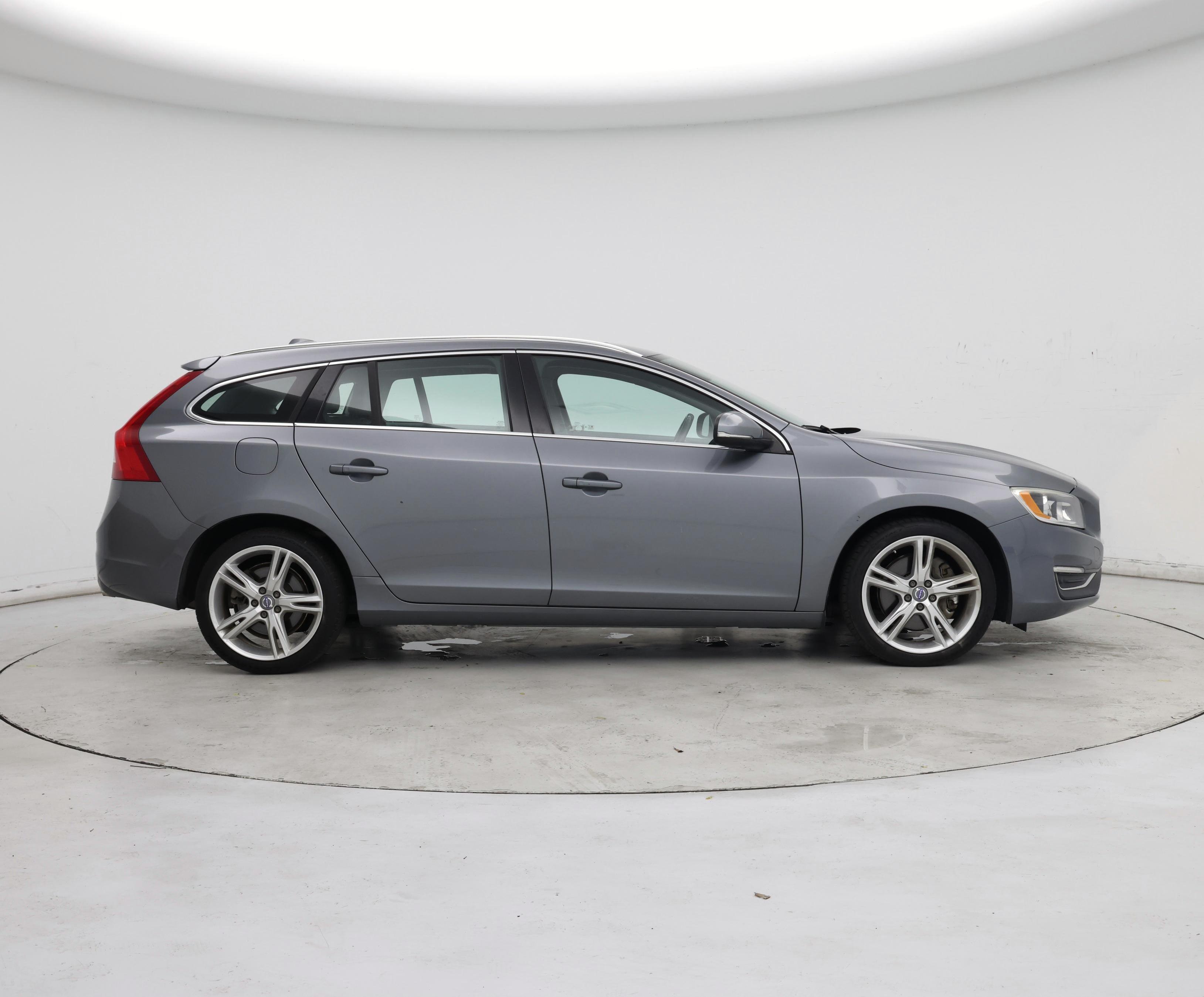 Thumbnail: 2016 Volvo V60 - 7