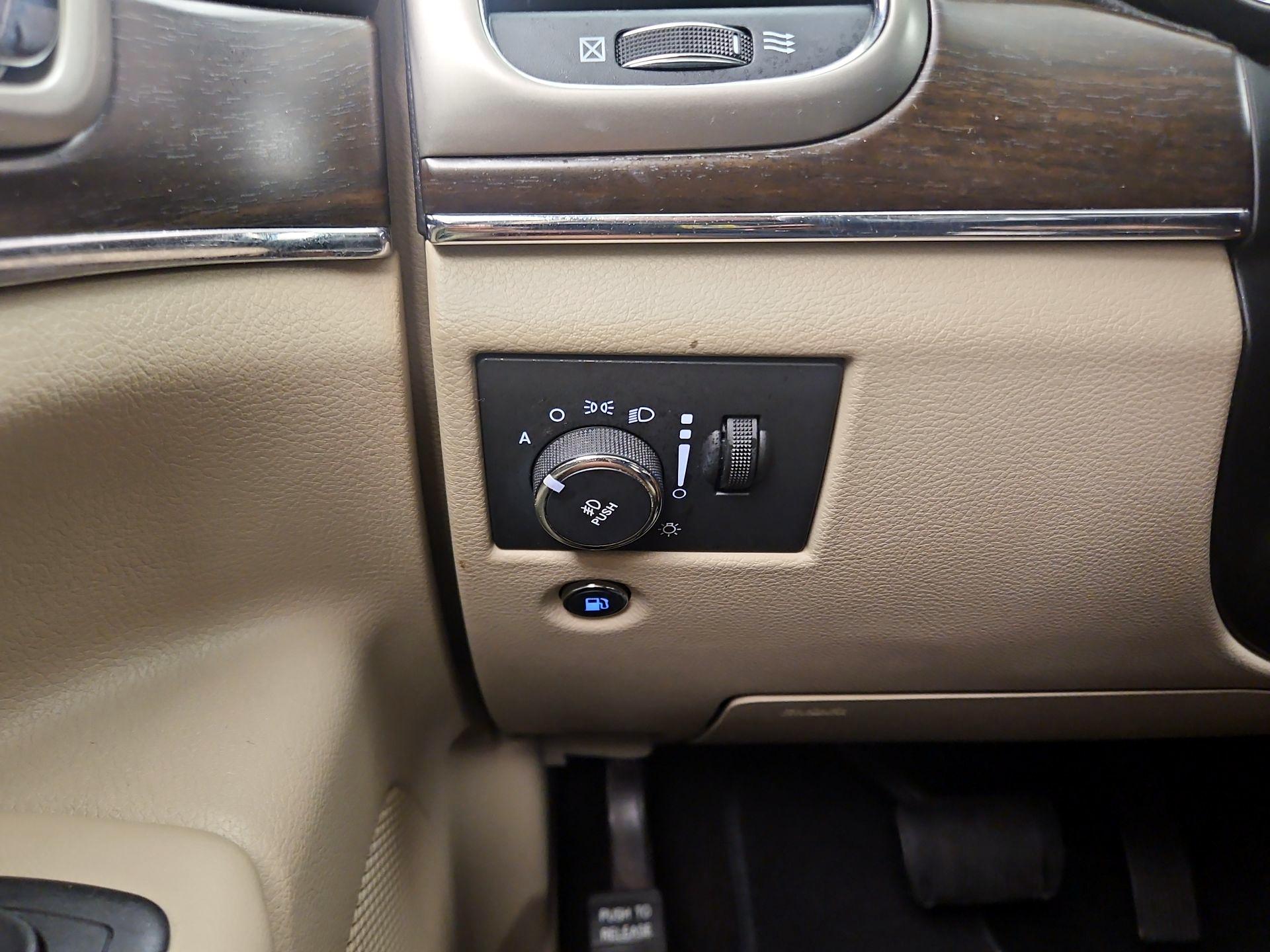Thumbnail: 2014 Jeep Grand Cherokee - 13