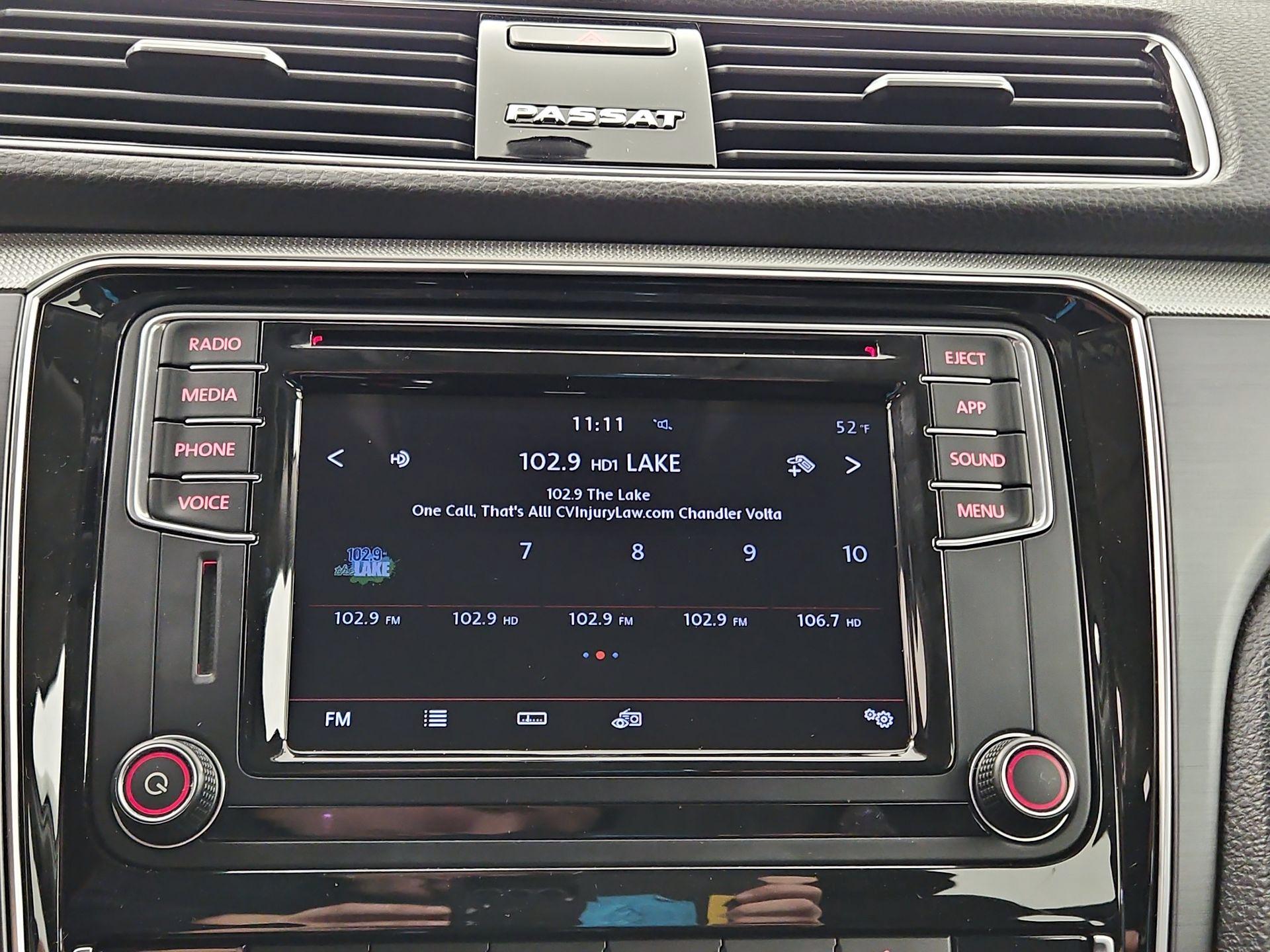 Thumbnail: 2018 Volkswagen Passat - 15