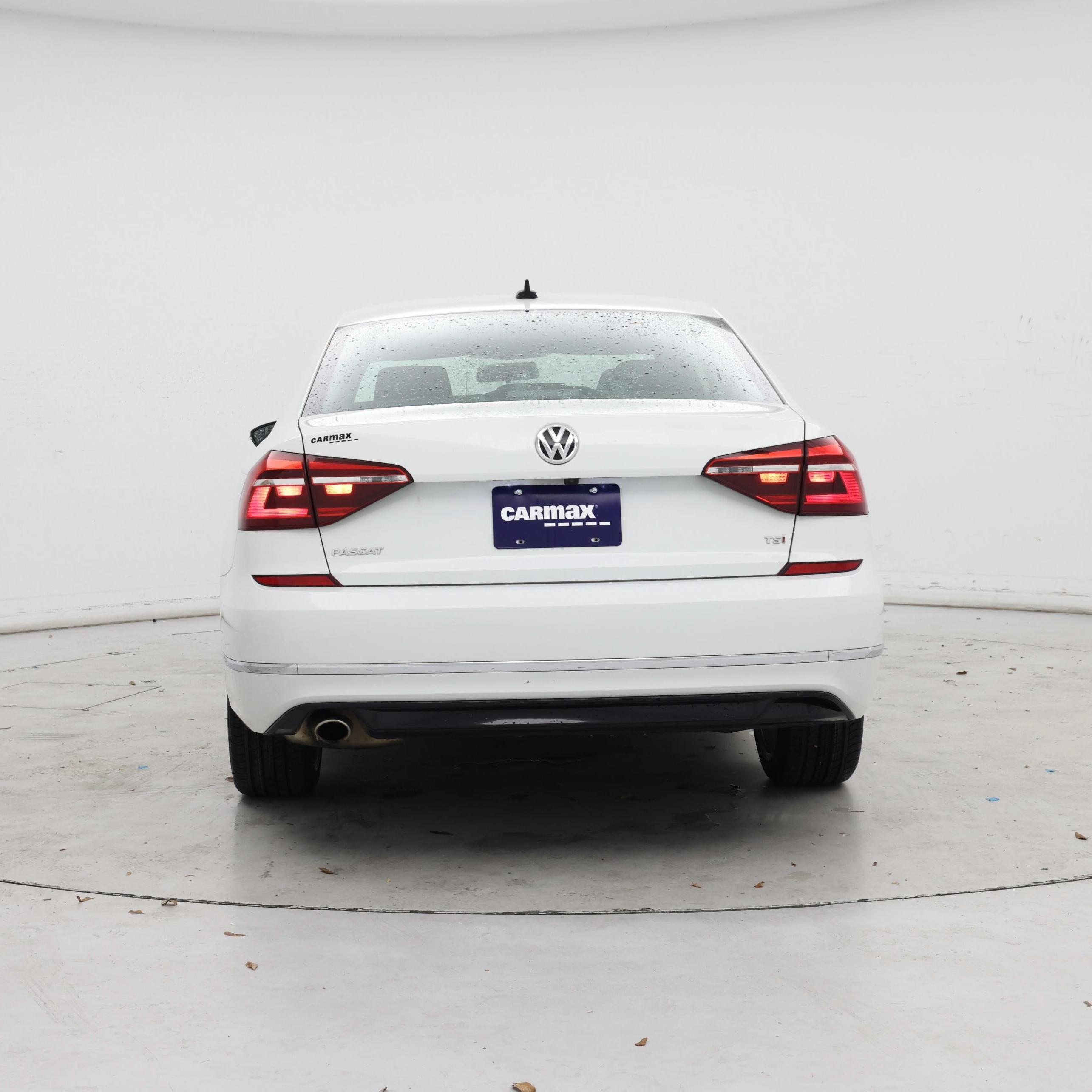 Thumbnail: 2018 Volkswagen Passat - 6