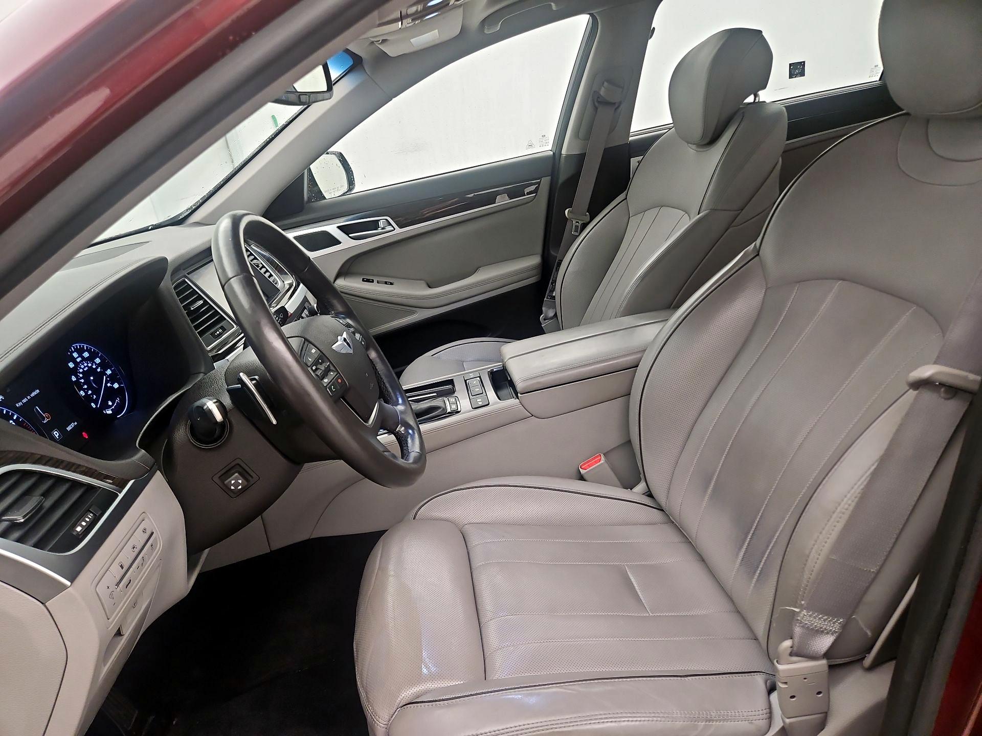 Thumbnail: 2015 Hyundai Genesis - 11