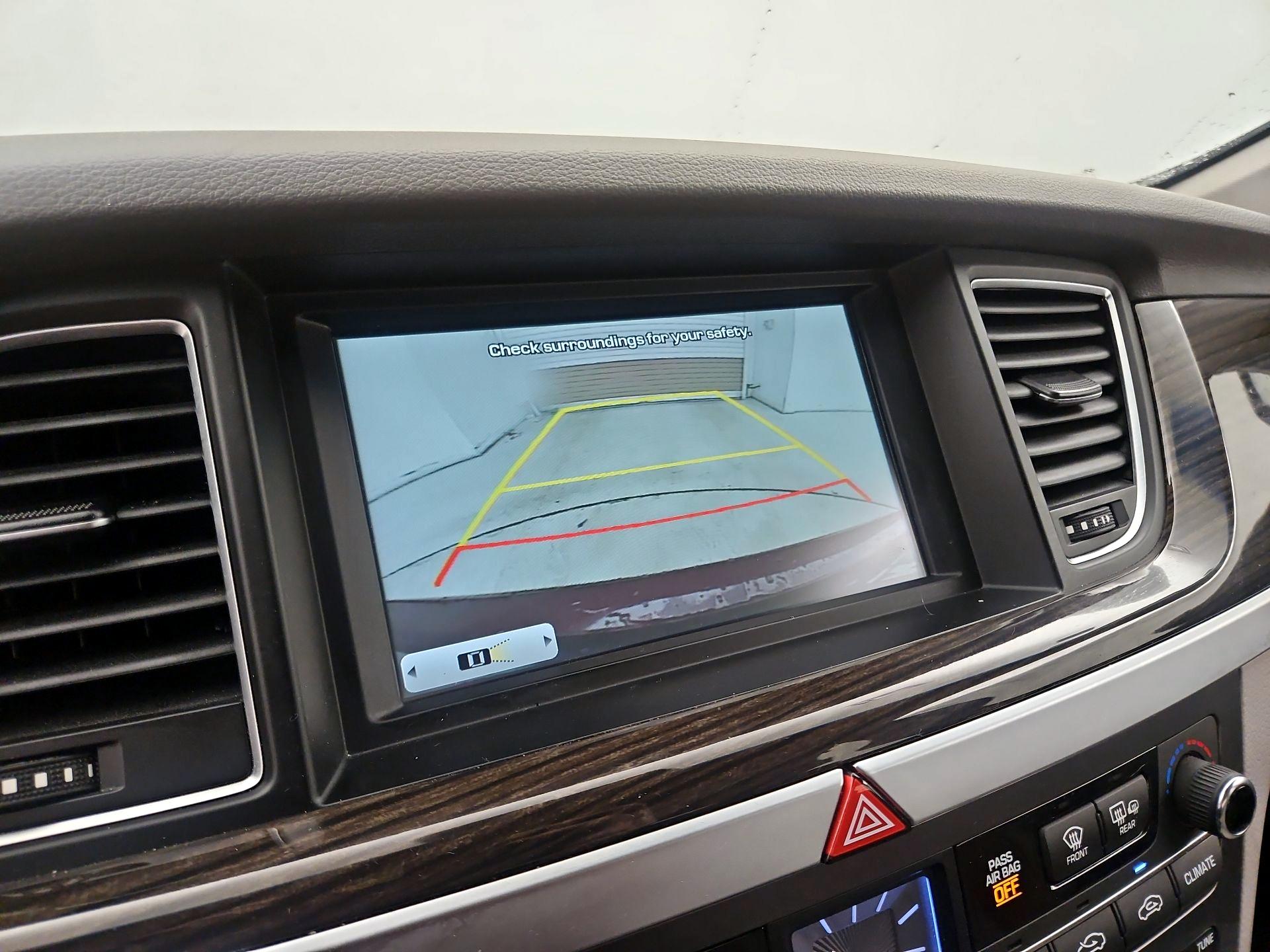 Thumbnail: 2015 Hyundai Genesis - 14