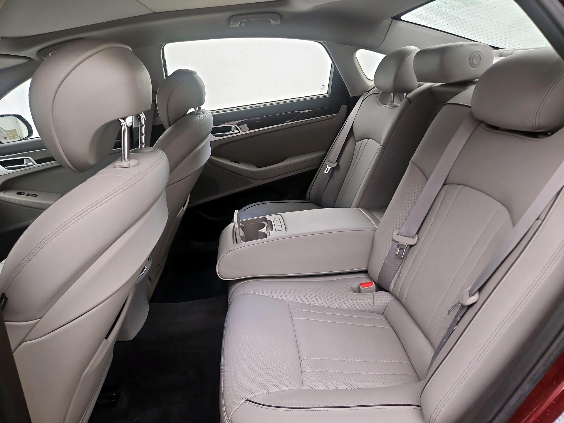 Thumbnail: 2015 Hyundai Genesis - 20