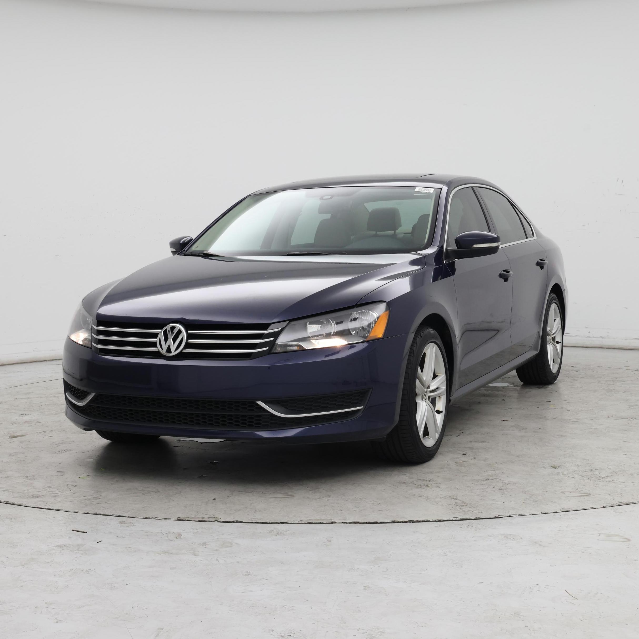 Thumbnail: 2014 Volkswagen Passat - 4