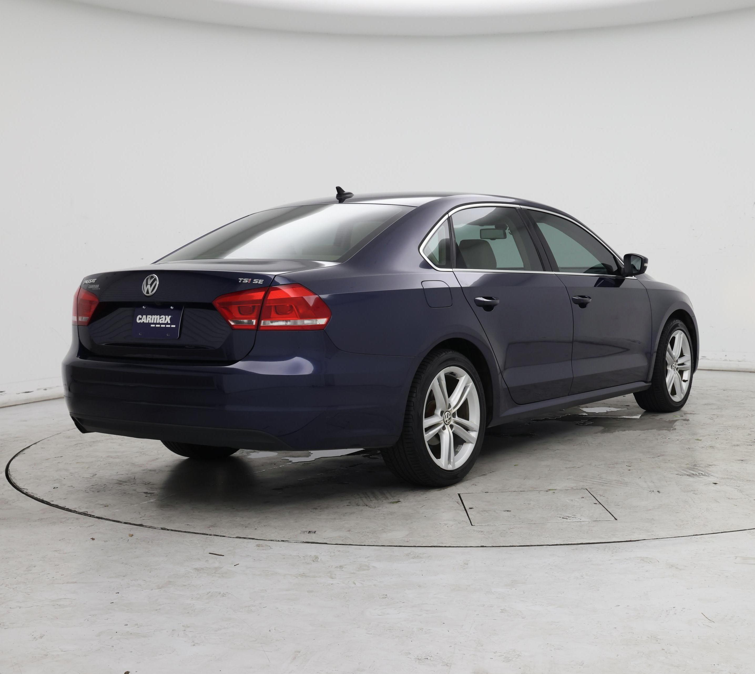 Thumbnail: 2014 Volkswagen Passat - 8