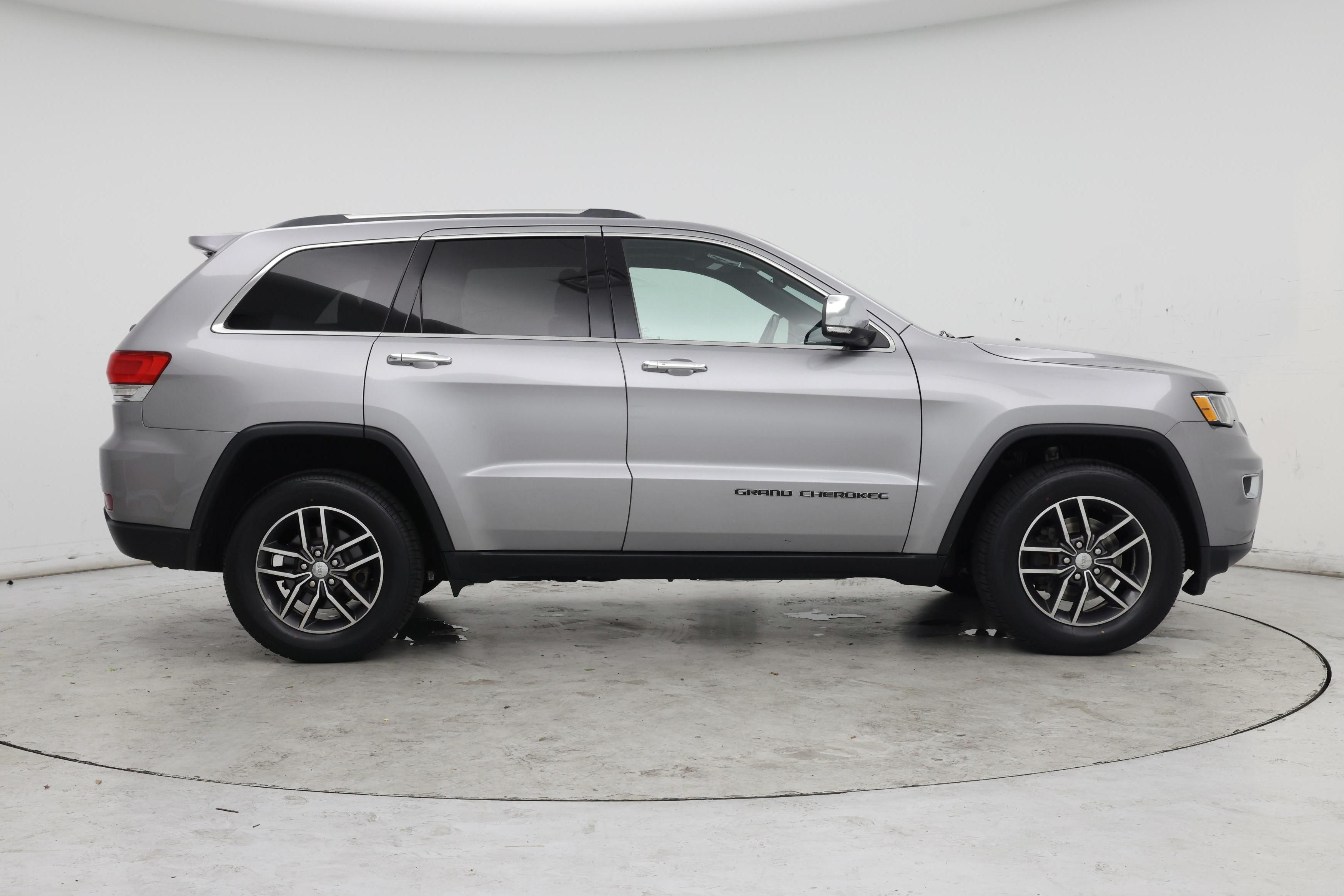 Thumbnail: 2018 Jeep Grand Cherokee - 7