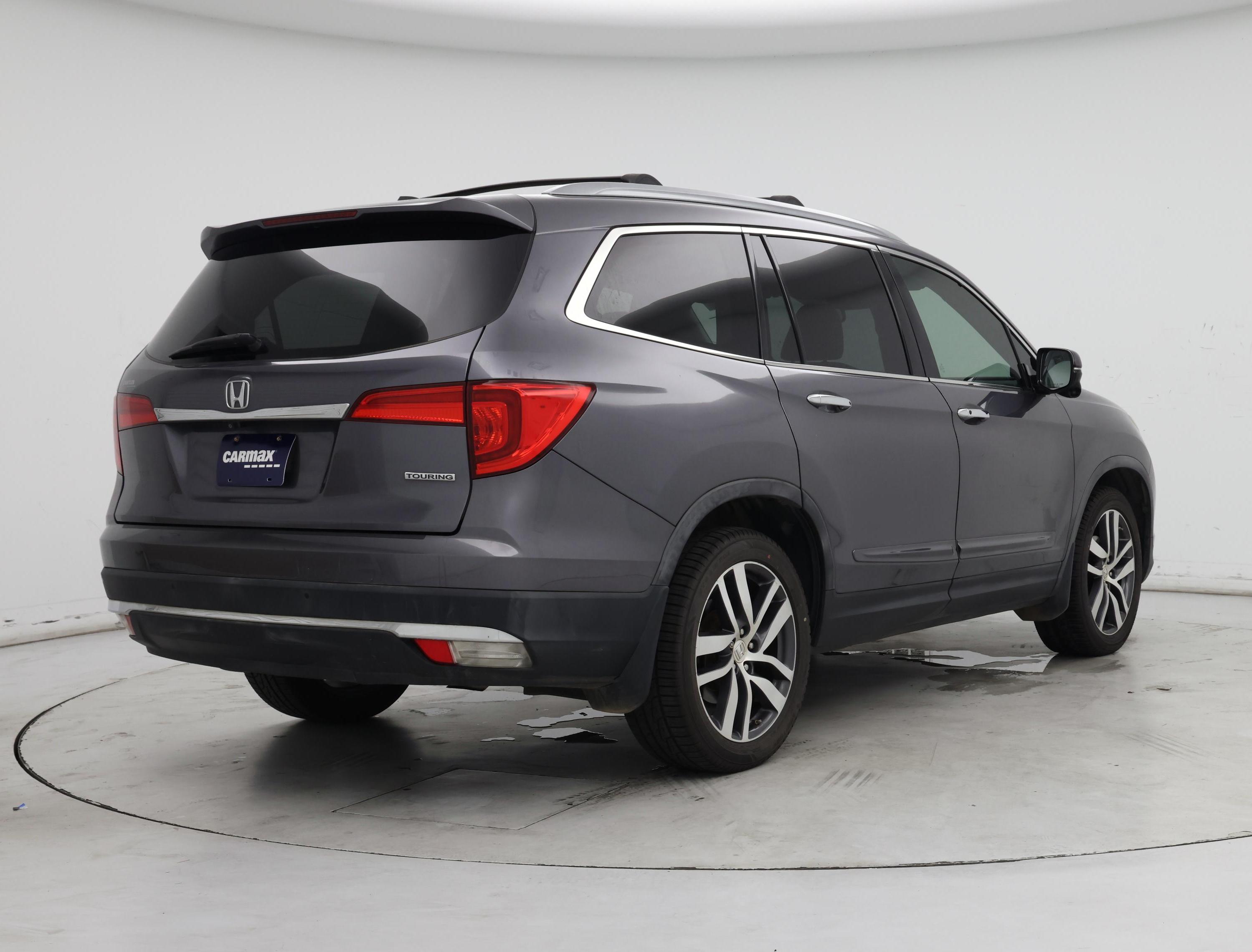 Thumbnail: 2016 Honda Pilot - 8