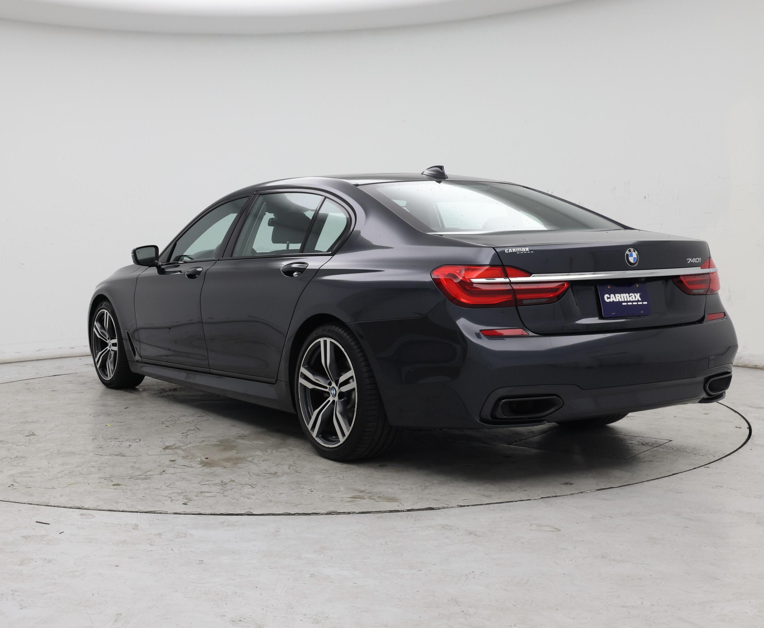 Thumbnail: 2017 BMW 7 Series - 2