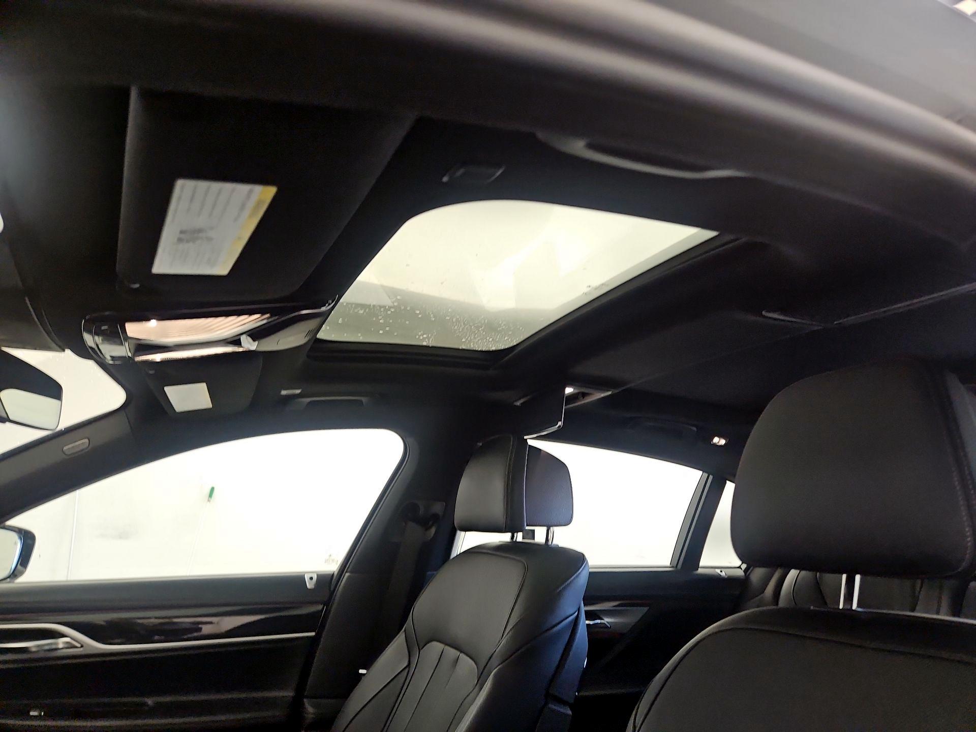 Thumbnail: 2017 BMW 7 Series - 20
