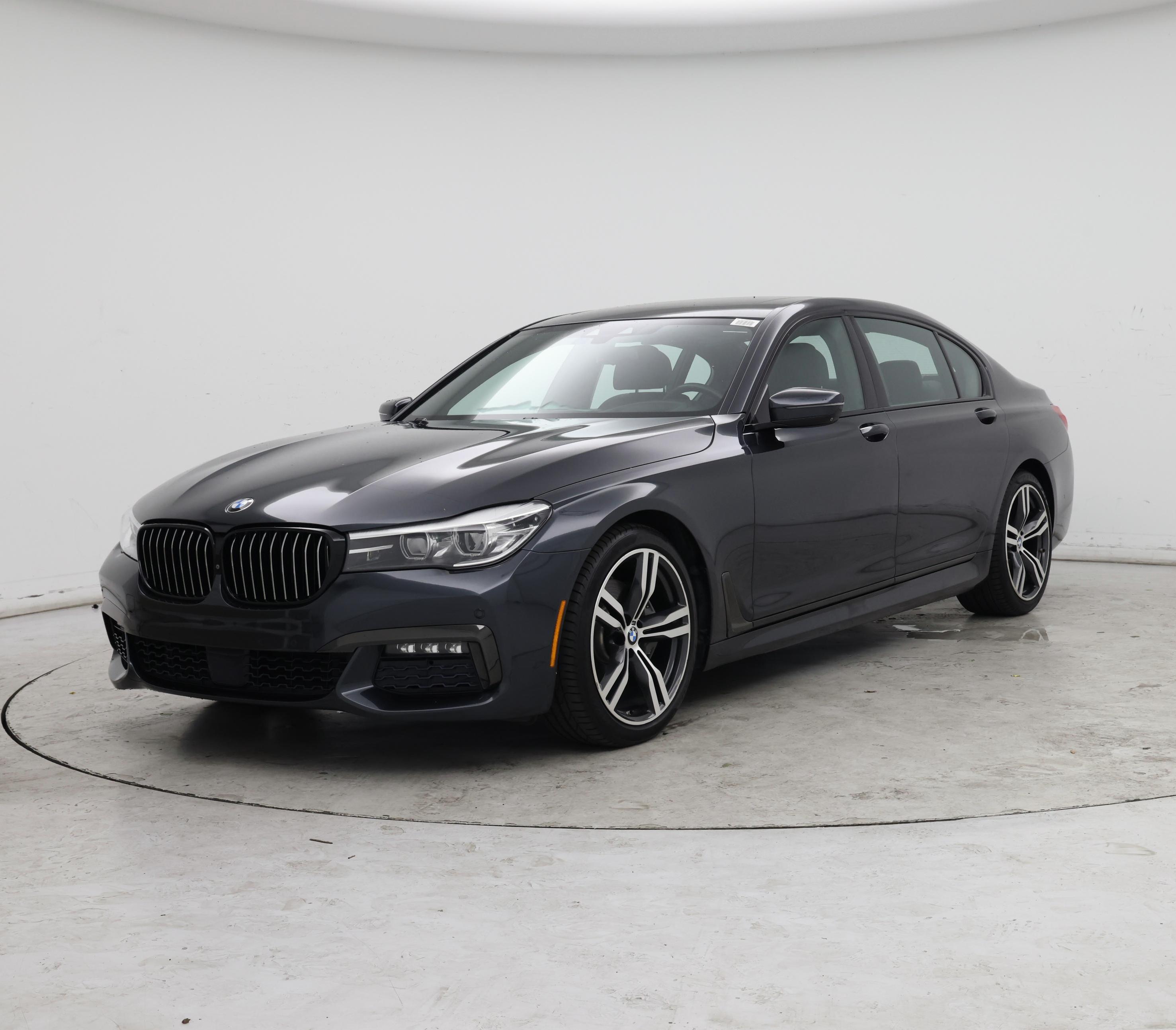 Thumbnail: 2017 BMW 7 Series - 4