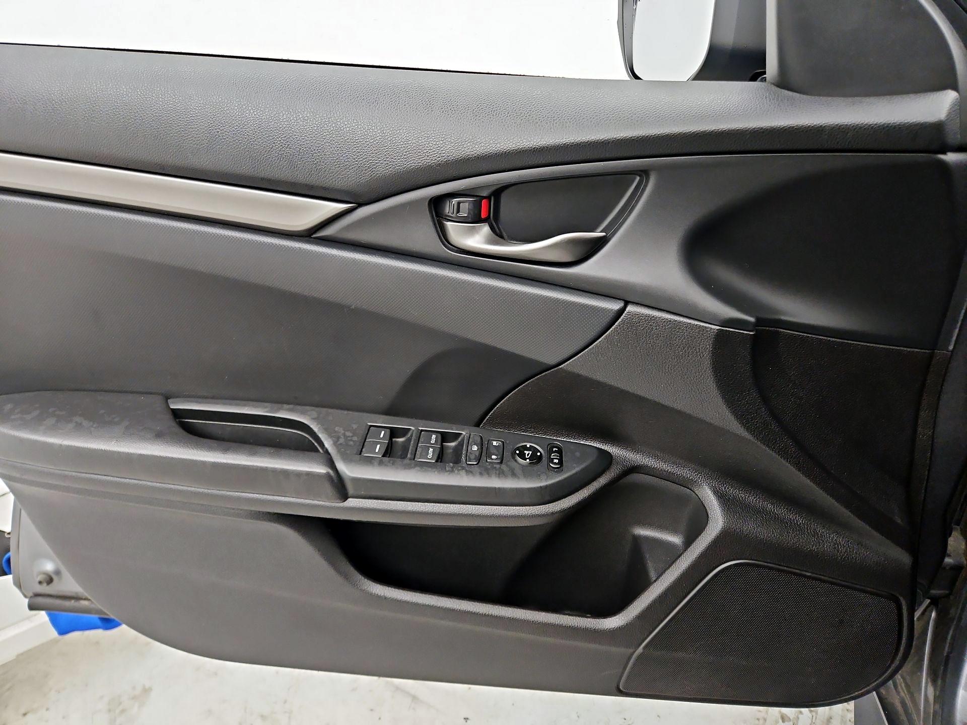 Thumbnail: 2017 Honda Civic - 12
