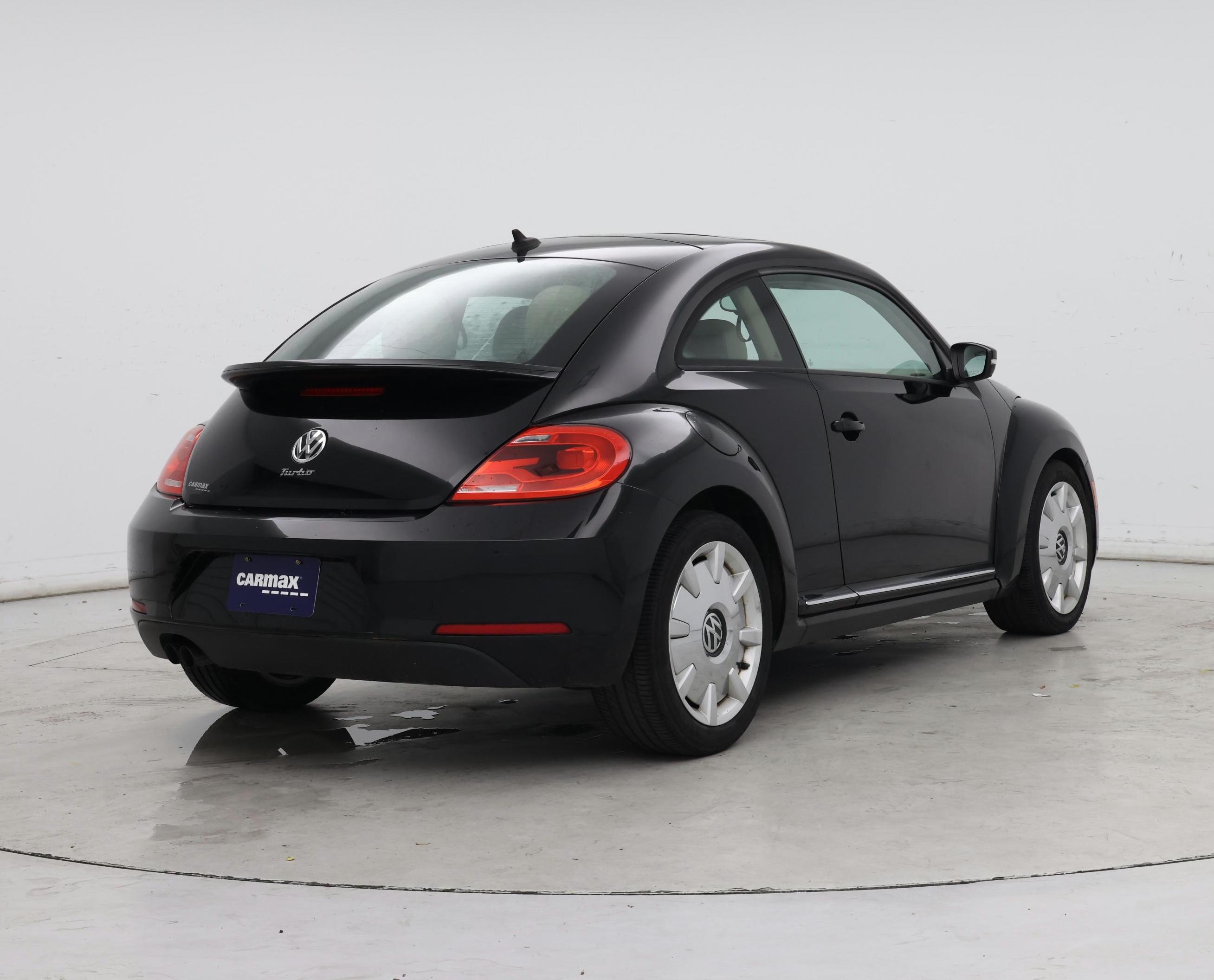 Thumbnail: 2016 Volkswagen Beetle - 8