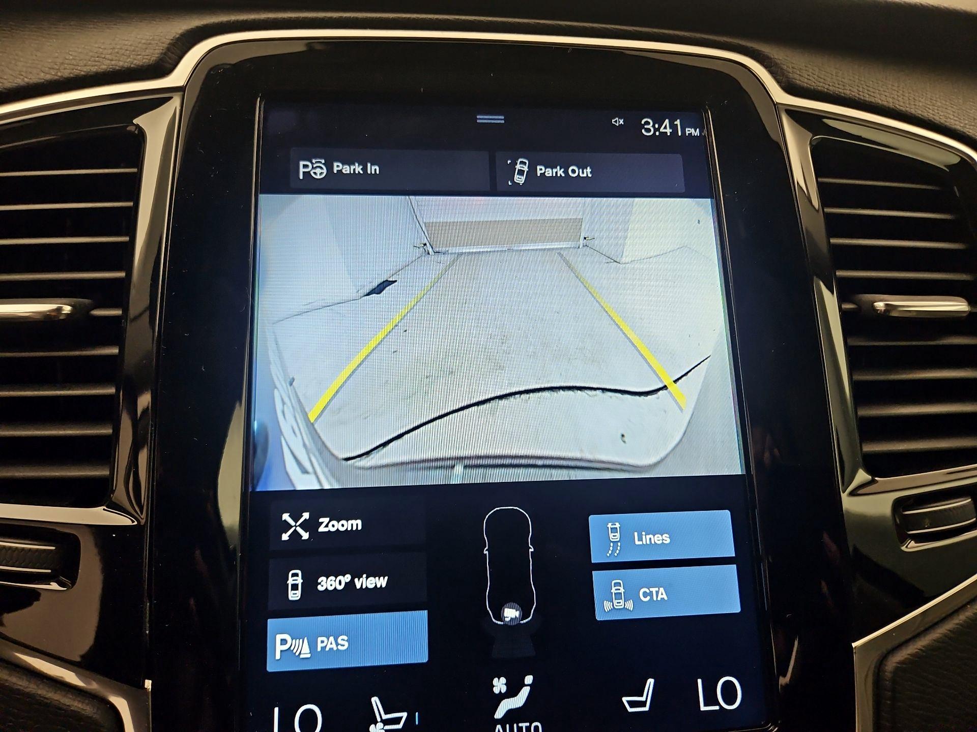 Thumbnail: 2018 Volvo XC90 - 15