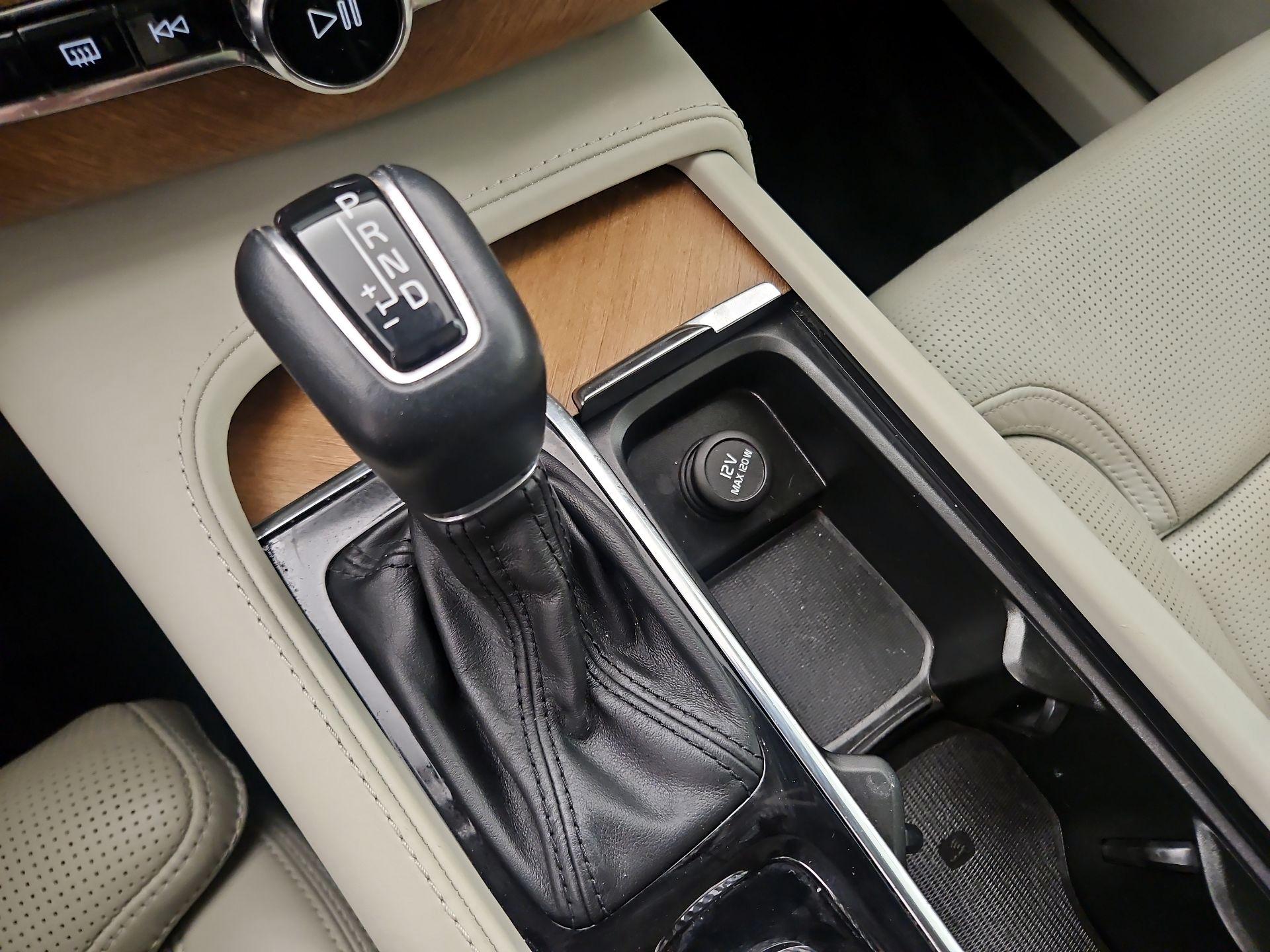 Thumbnail: 2018 Volvo XC90 - 18